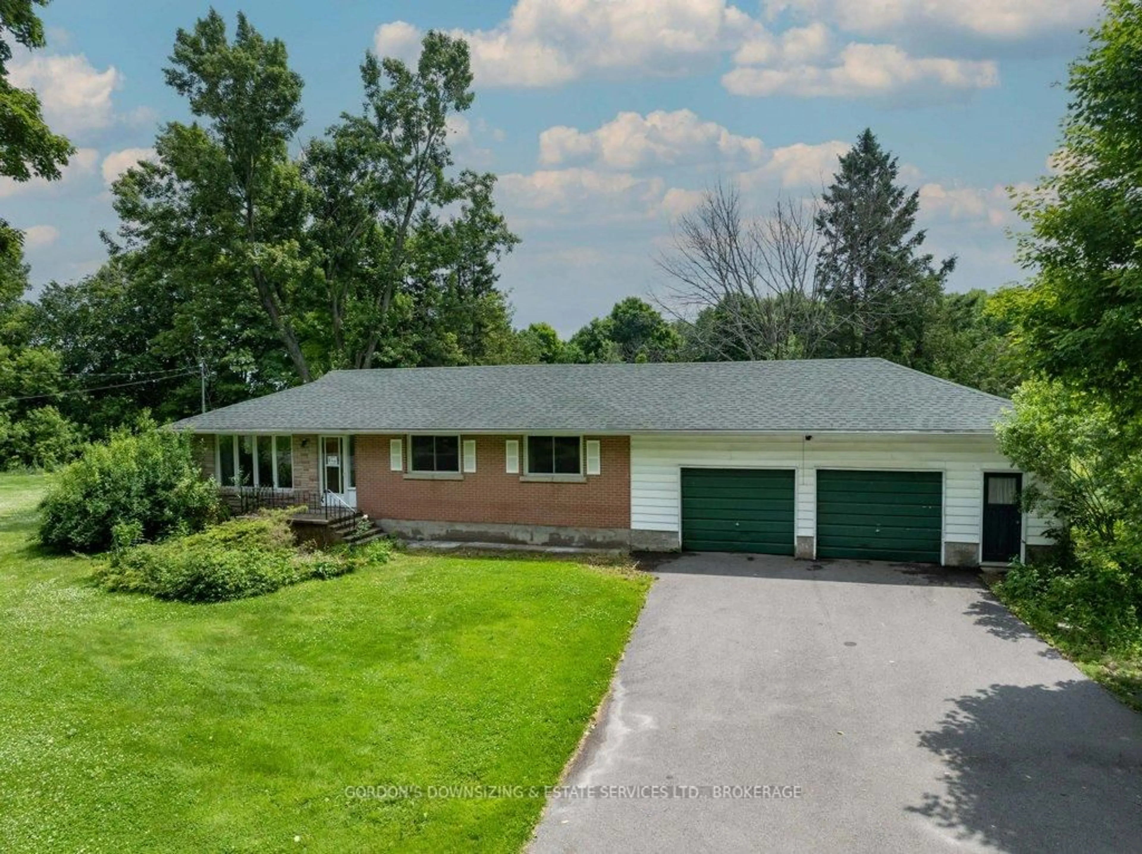 A pic from outside/outdoor area/front of a property/back of a property/a pic from drone, street for 3375 Orser Rd, Mcdonalds Corners Ontario K0H 1M0