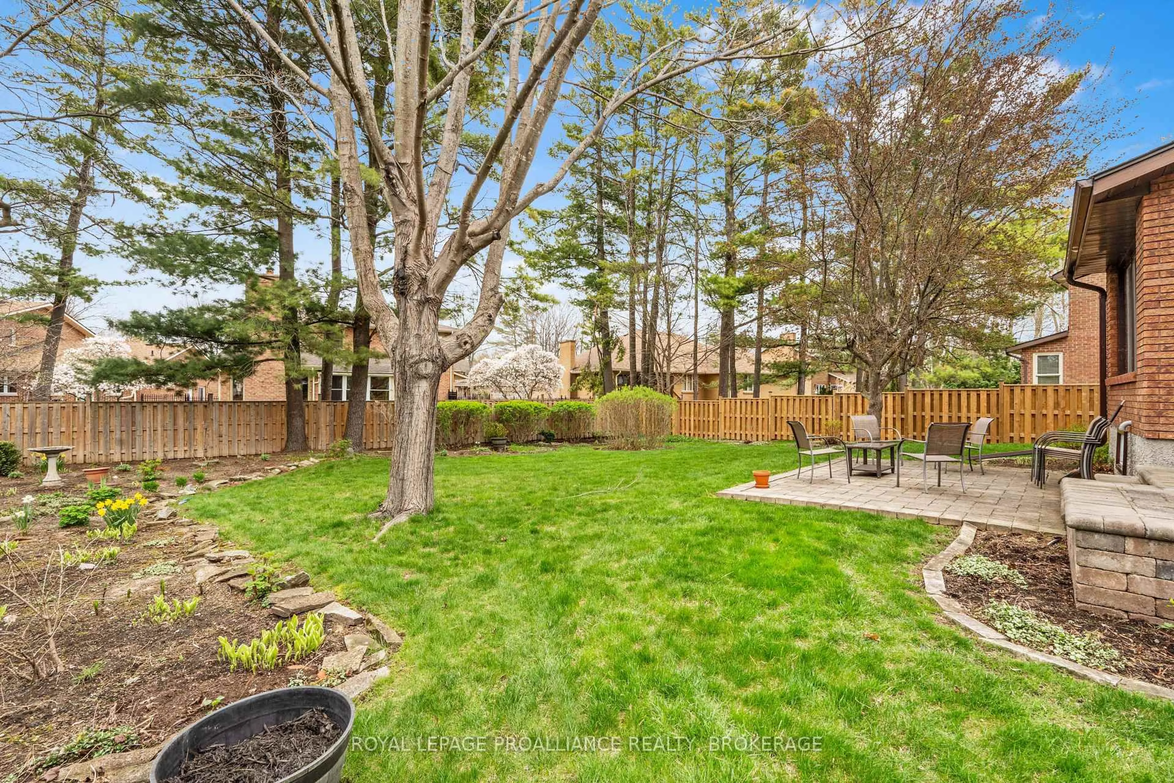 Patio, forest/trees view for 562 Sycamore St, Kingston Ontario K7M 7L8