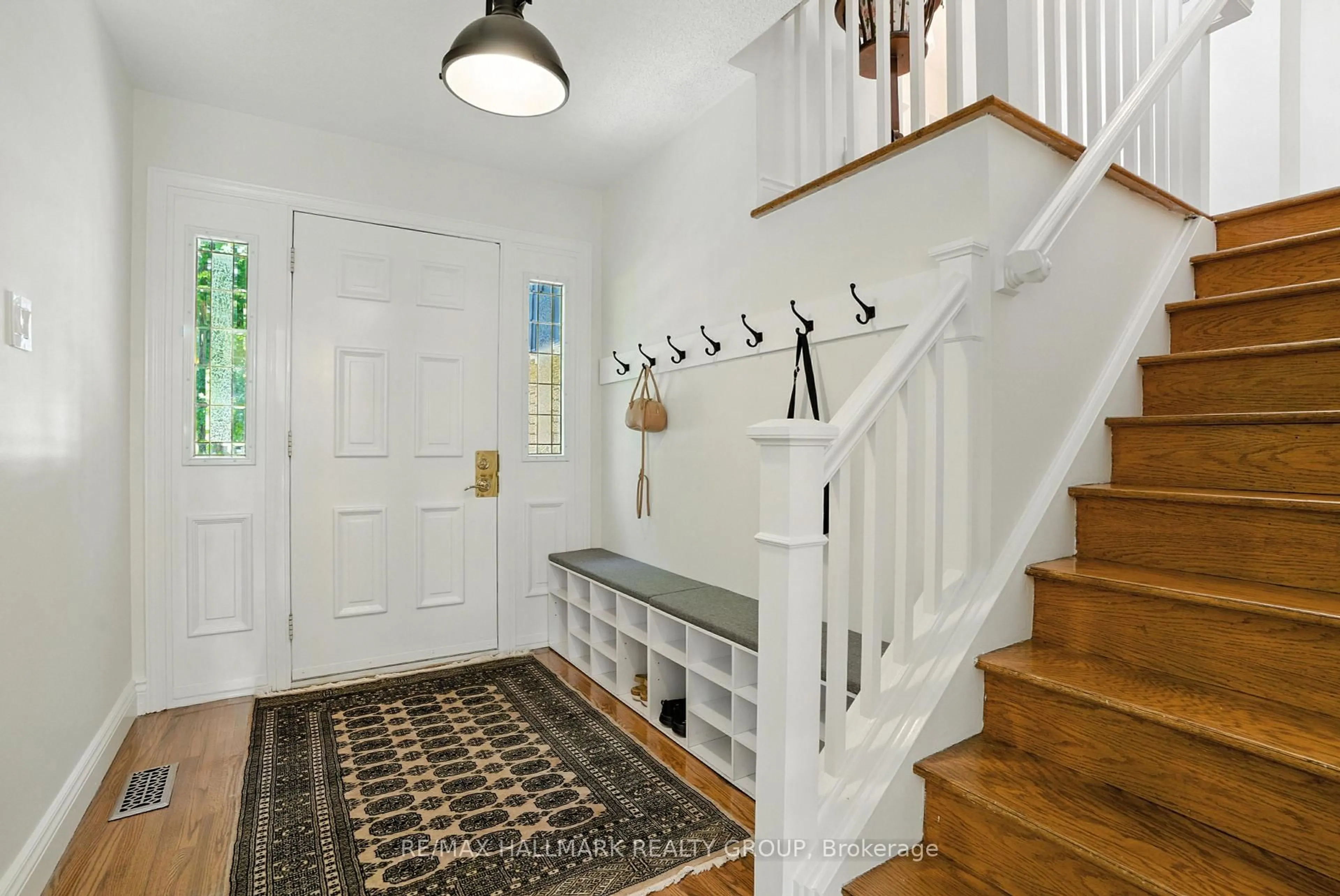 Indoor entryway for 26 St Remy Dr, Ottawa Ontario K2J 1A3