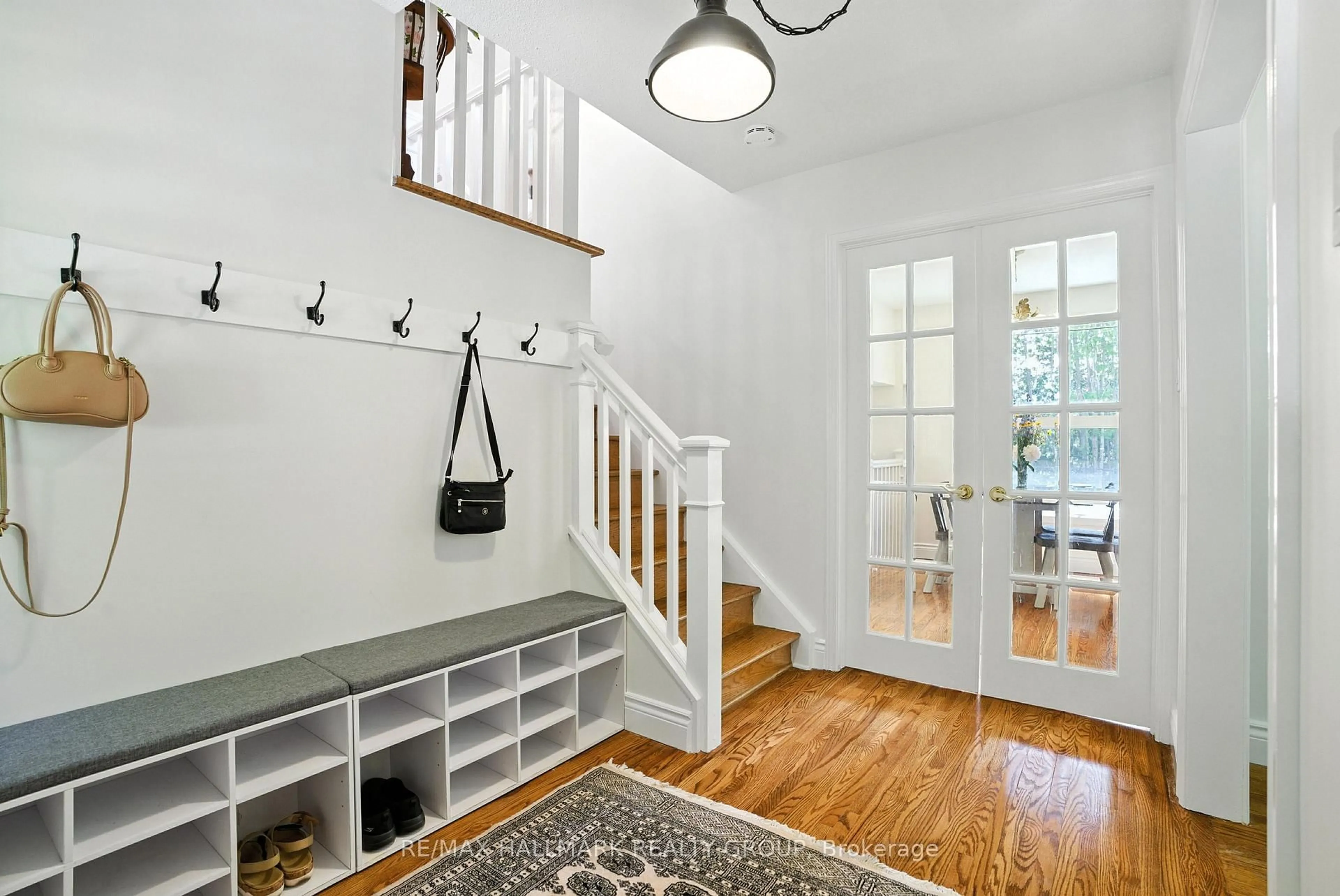 Indoor entryway for 26 St Remy Dr, Ottawa Ontario K2J 1A3