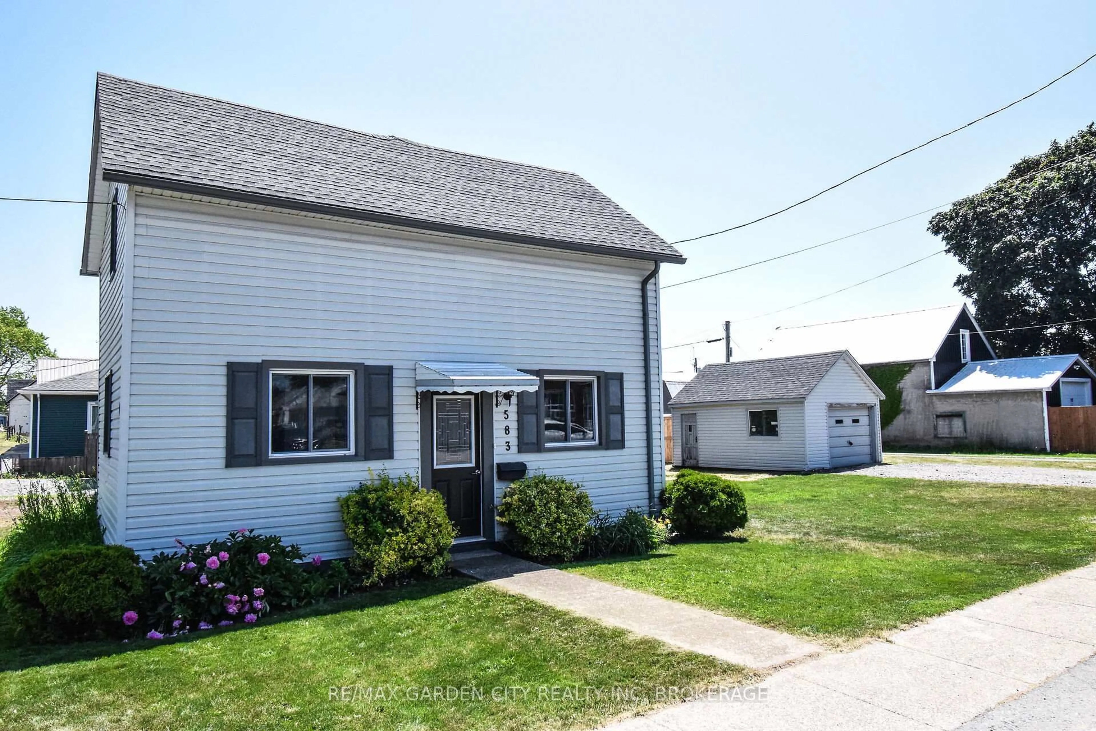 Unknown for 583 FIELDEN Ave, Port Colborne Ontario L3K 4V3