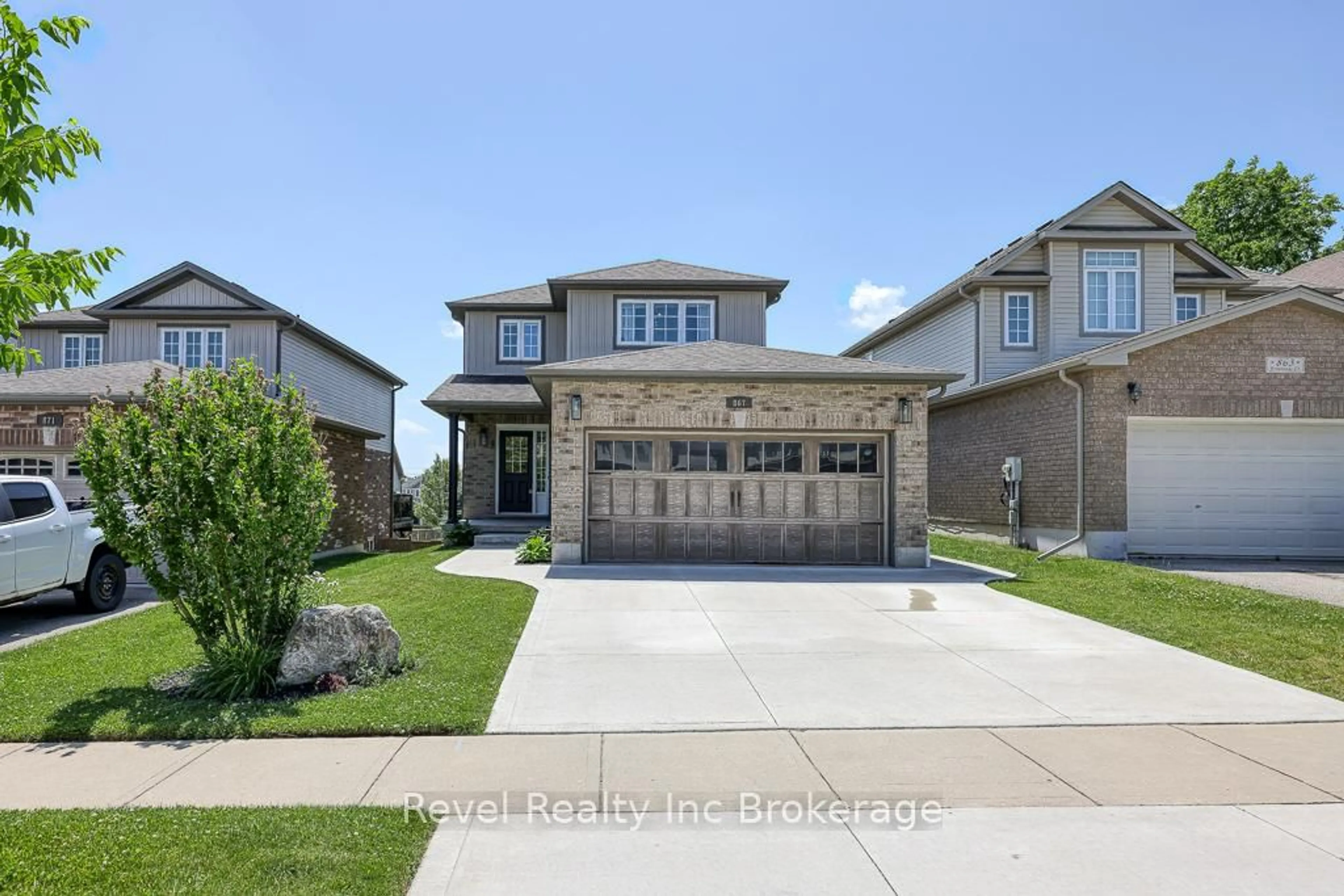 Home with brick exterior material, street for 867 Frontenac Cres, Woodstock Ontario N4V 0A8