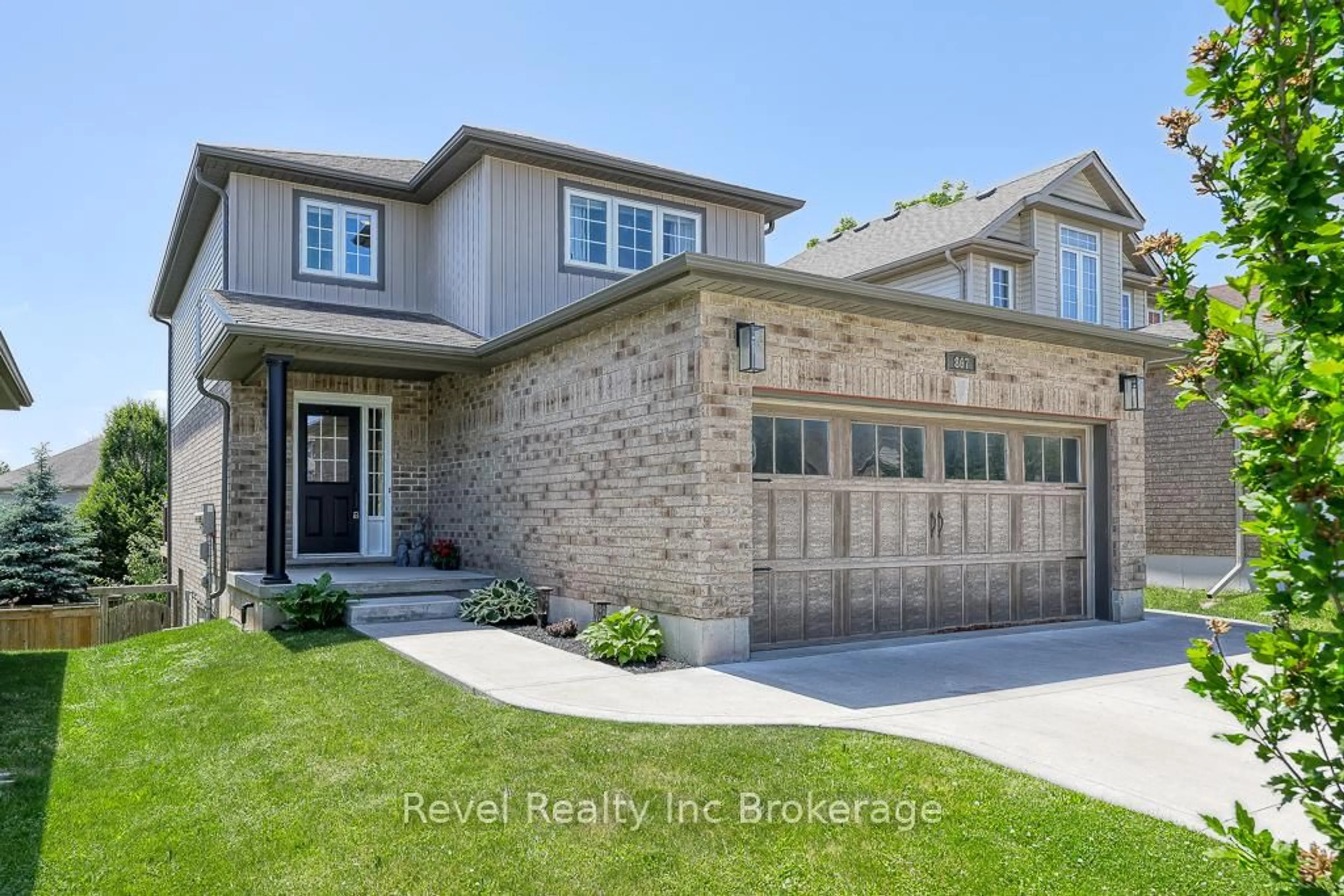 Home with brick exterior material, street for 867 Frontenac Cres, Woodstock Ontario N4V 0A8