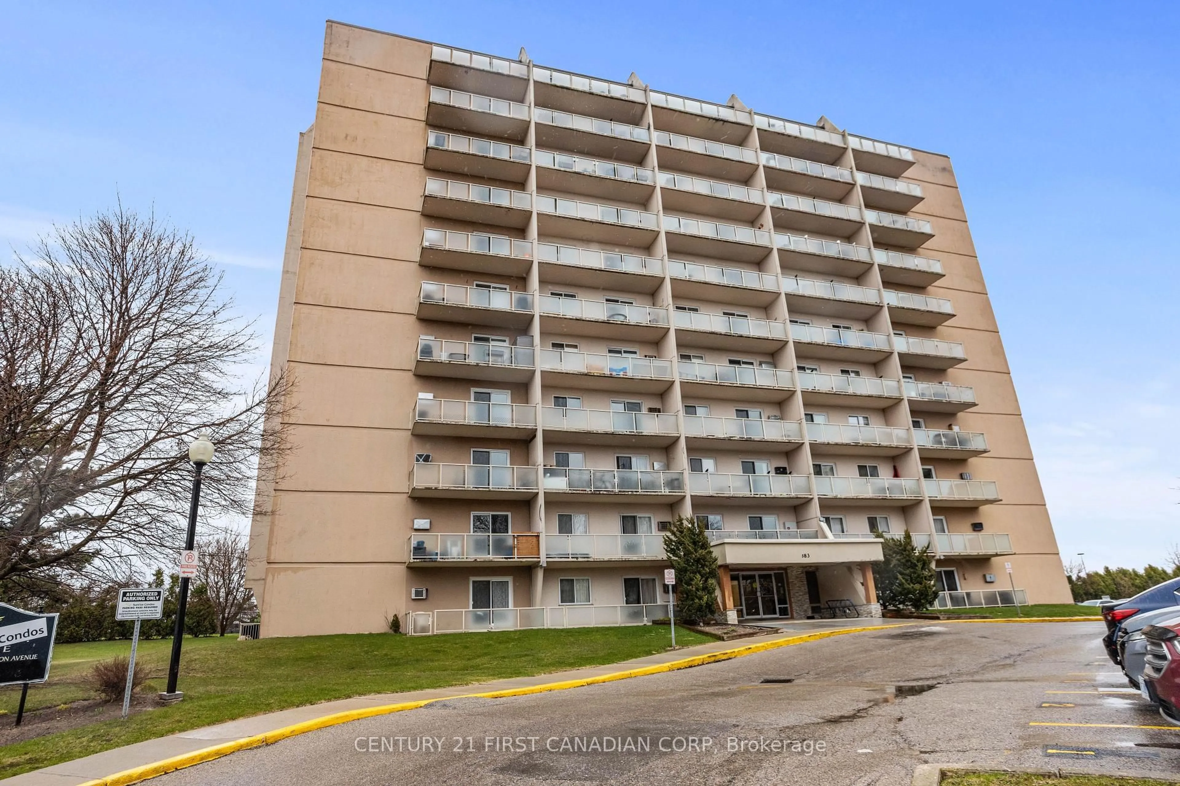 Patio, building for 583 Mornington Ave #1104, London East Ontario N5Y 3E9
