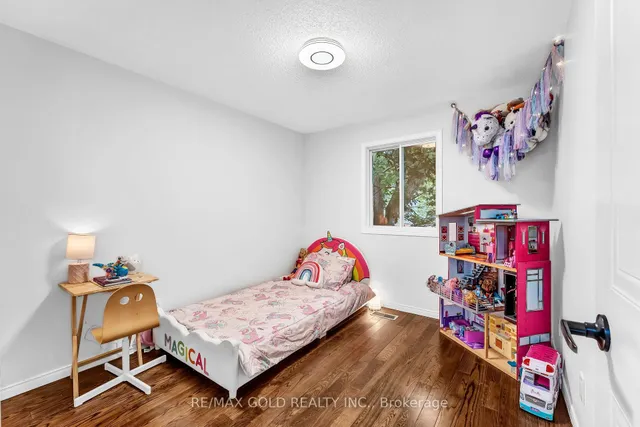 Additional image 34 of 90 Mooregate Cres Unit 34