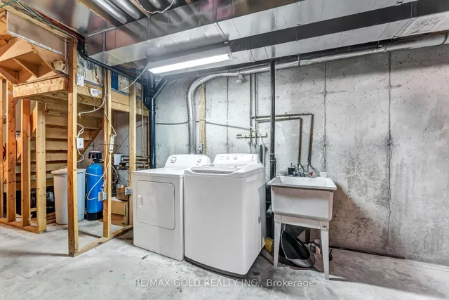 Additional image 30 of 90 Mooregate Cres Unit 34