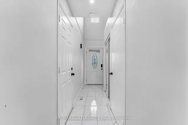 Additional image 15 of 90 Mooregate Cres Unit 34
