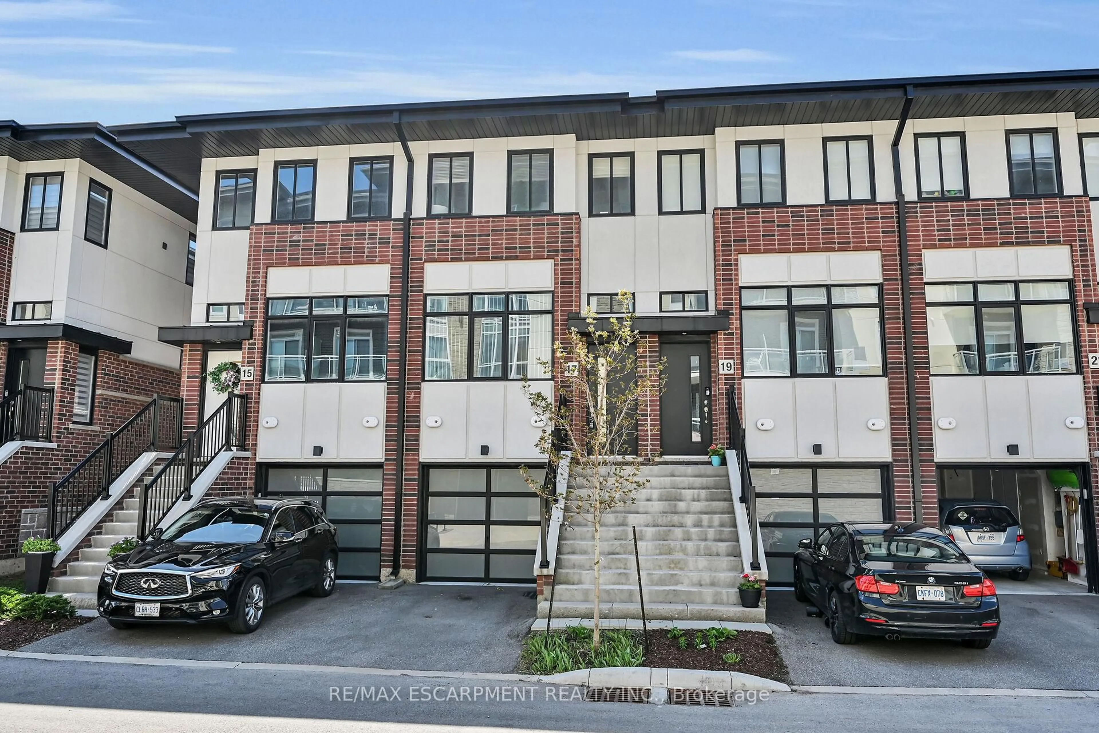 Home with brick exterior material, street for 17 Markle Cres, Hamilton Ontario L9H 0H3