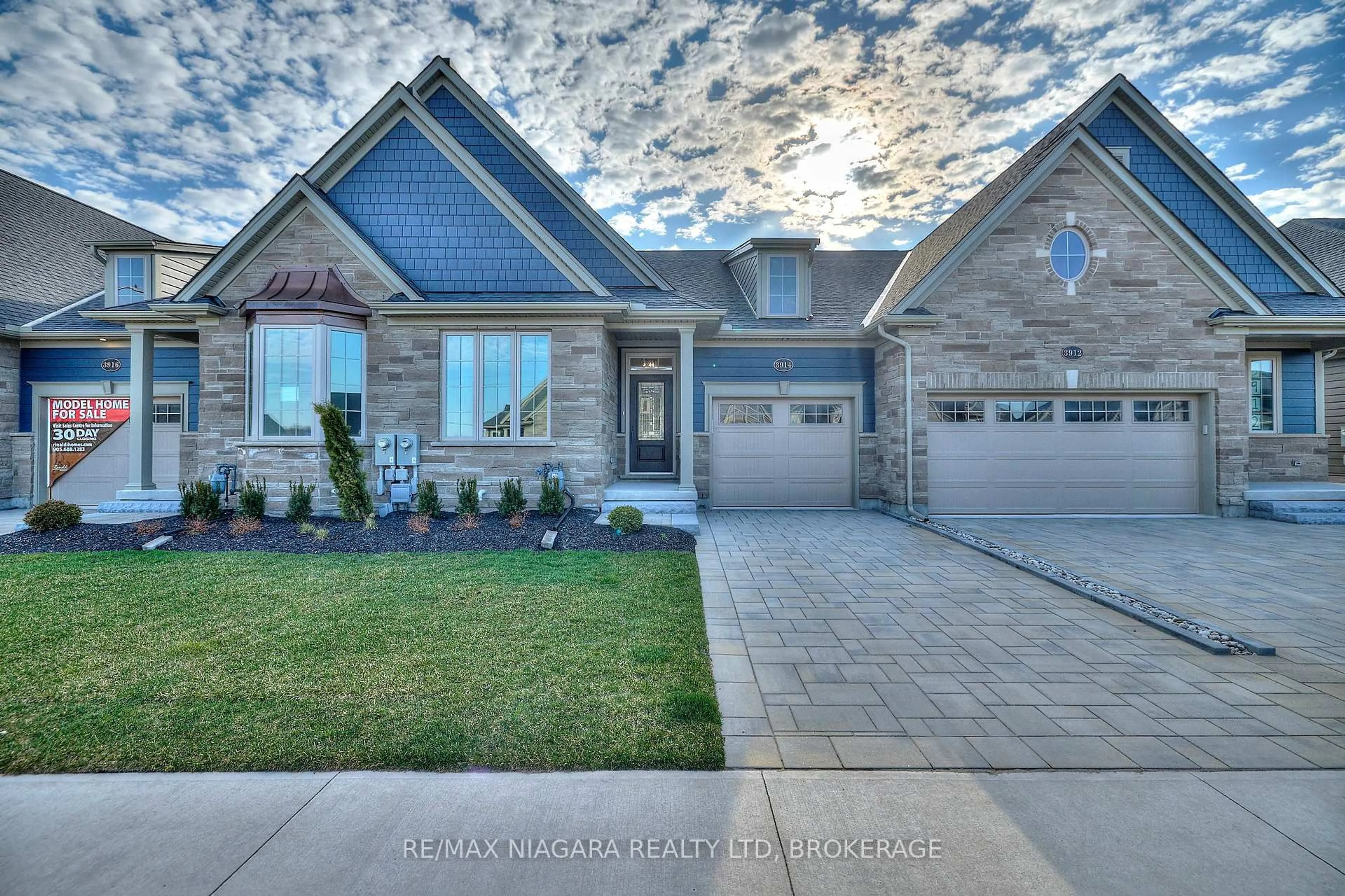 Home with brick exterior material, street for 3914 MITCHELL Cres, Fort Erie Ontario L0S 1S0