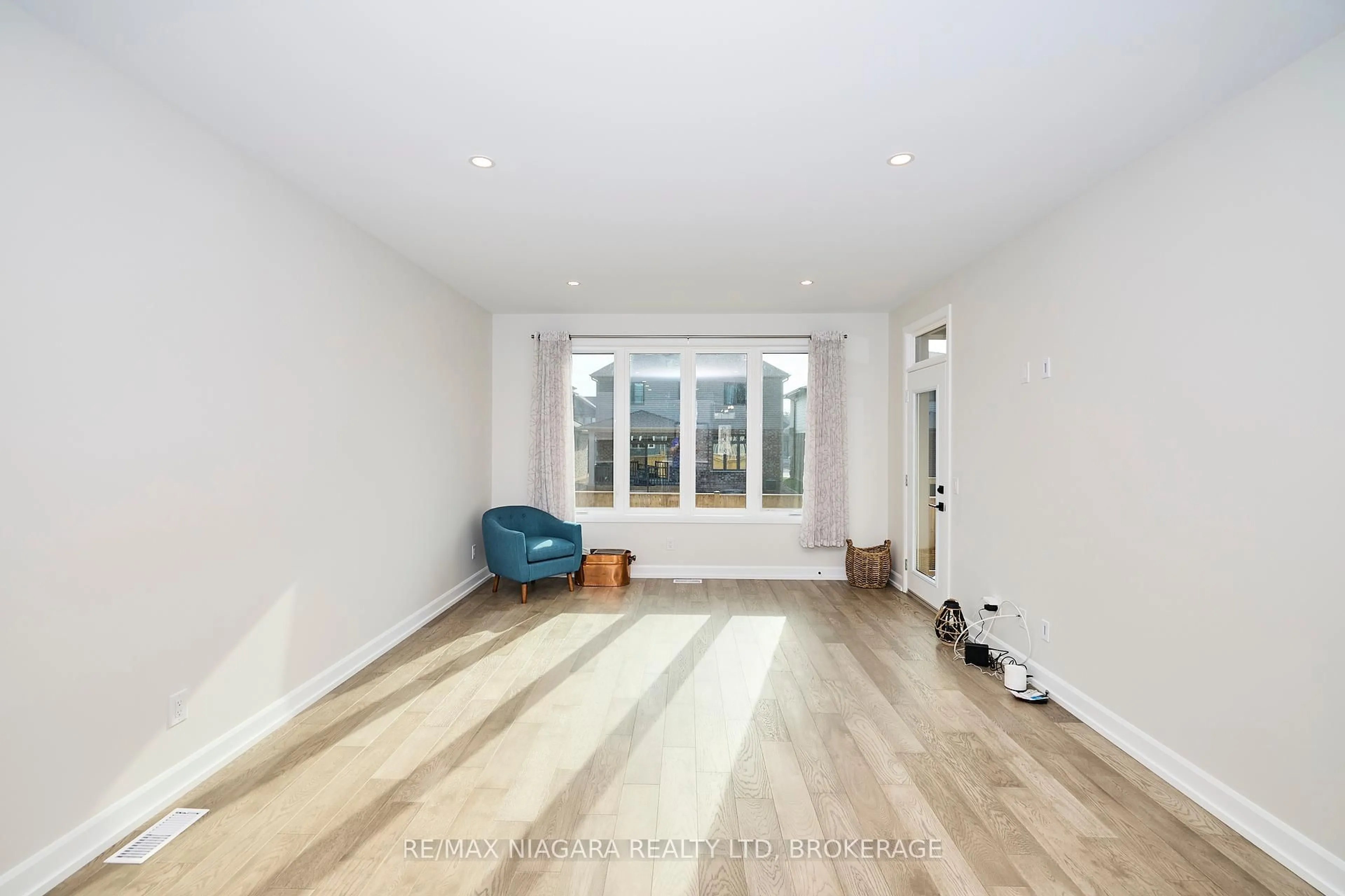 A pic of a room for 3914 MITCHELL Cres, Fort Erie Ontario L0S 1S0