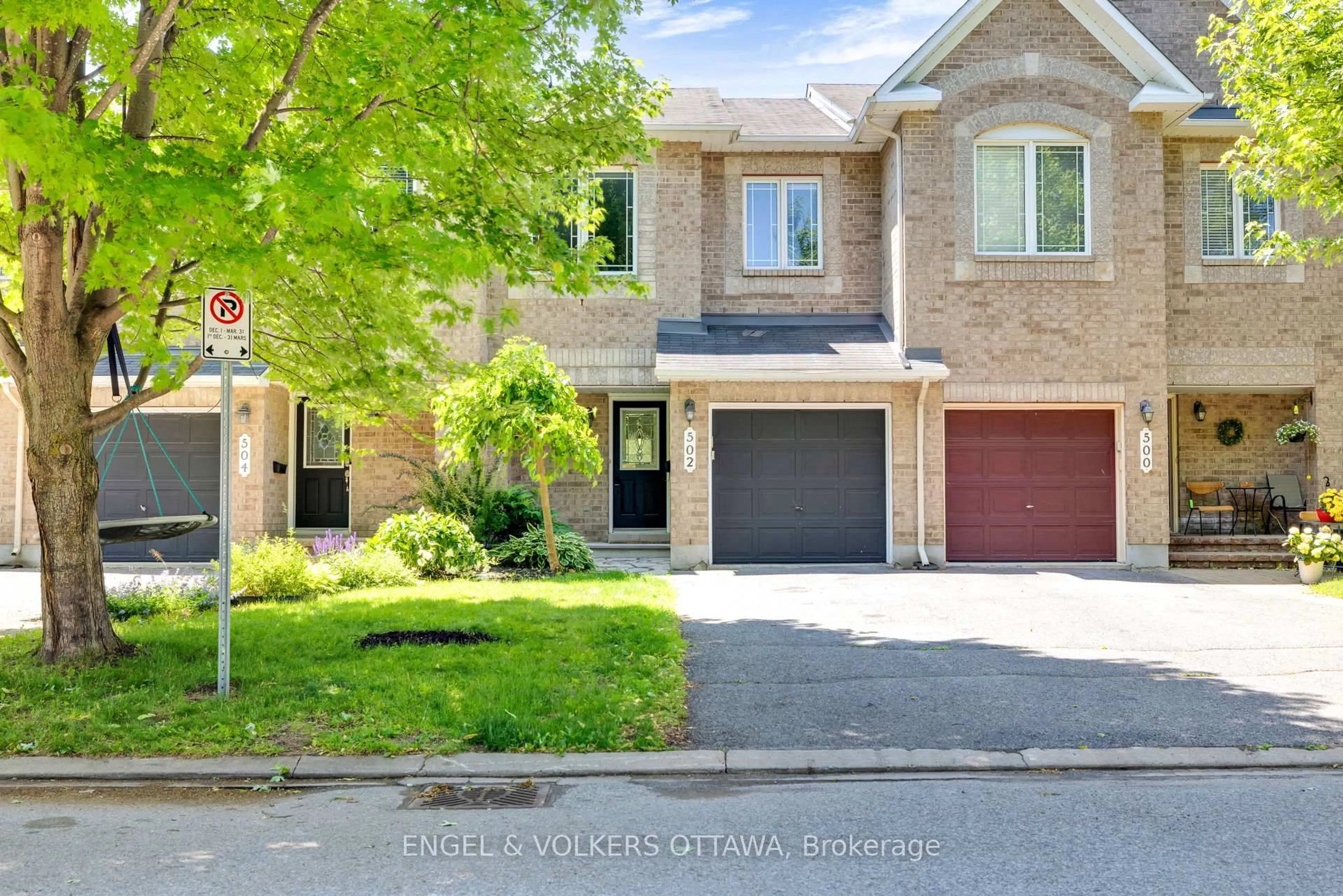 Home with brick exterior material, street for 502 Woodchase St, Ottawa Ontario K2W 1J4