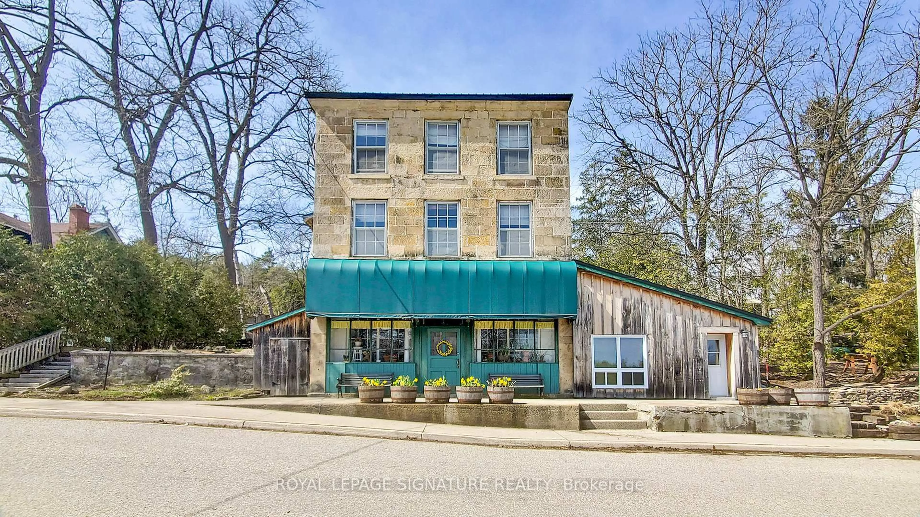 Unknown for 216 Barden St, Guelph/Eramosa Ontario N0B 1P0