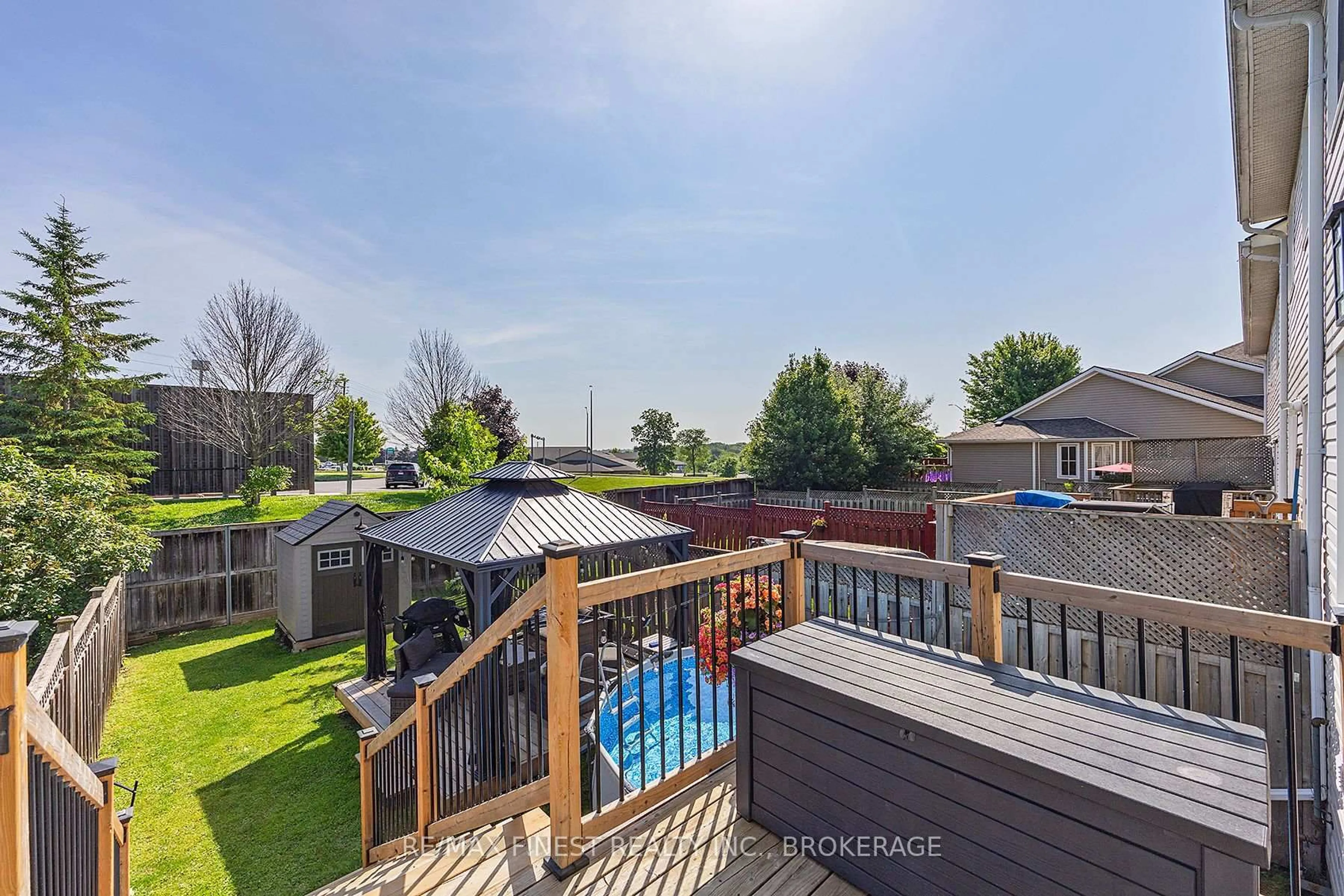 A pic from outside/outdoor area/front of a property/back of a property/a pic from drone, water/lake/river/ocean view for 2225 Swanfield St, Kingston Ontario K7M 0A8