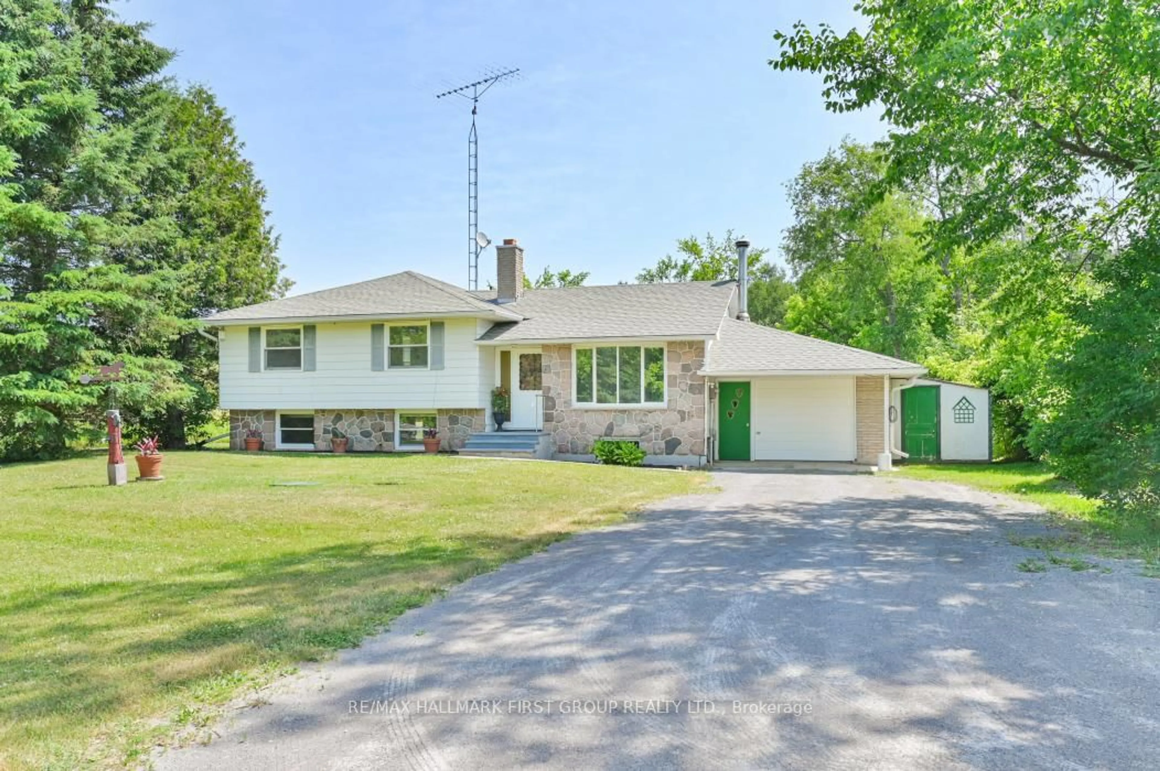 Unknown for 7276 Highway 37, Tweed Ontario K0K 3J0