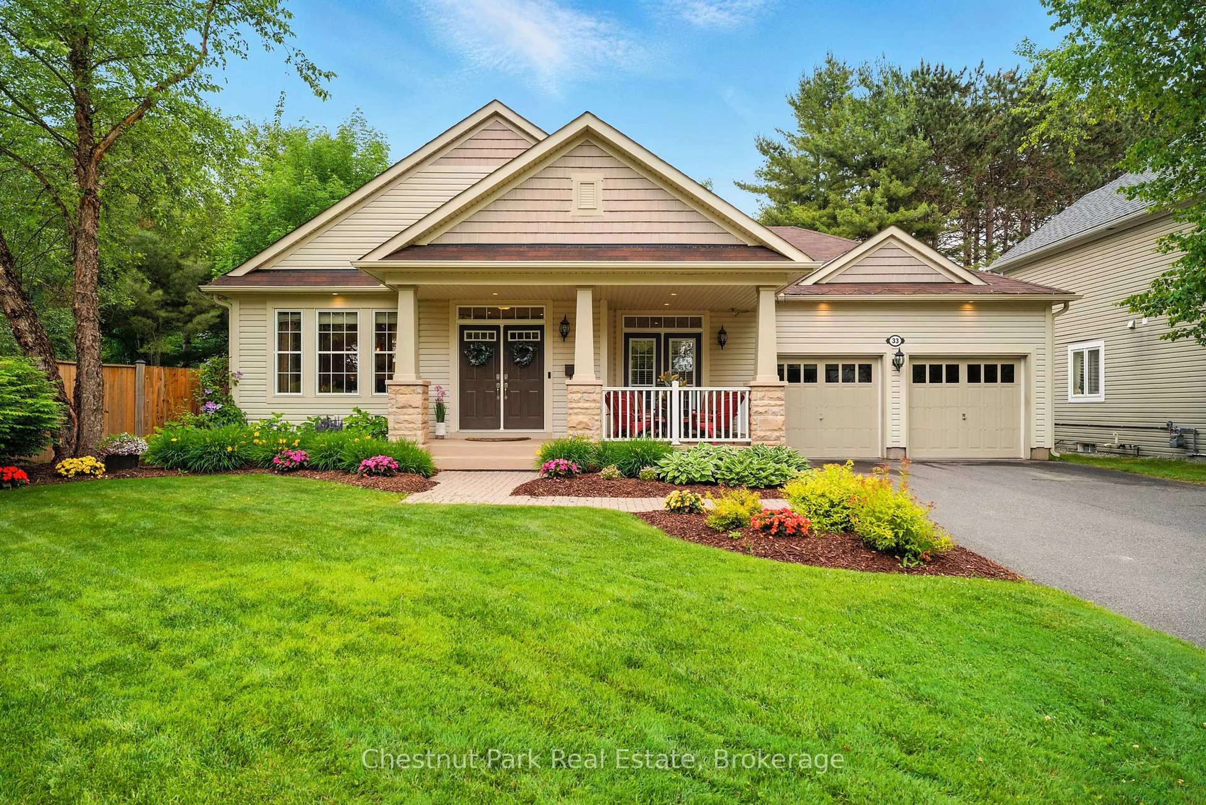 Home with vinyl exterior material, street for 33 Clearbrook Tr, Bracebridge Ontario P1L 0A3