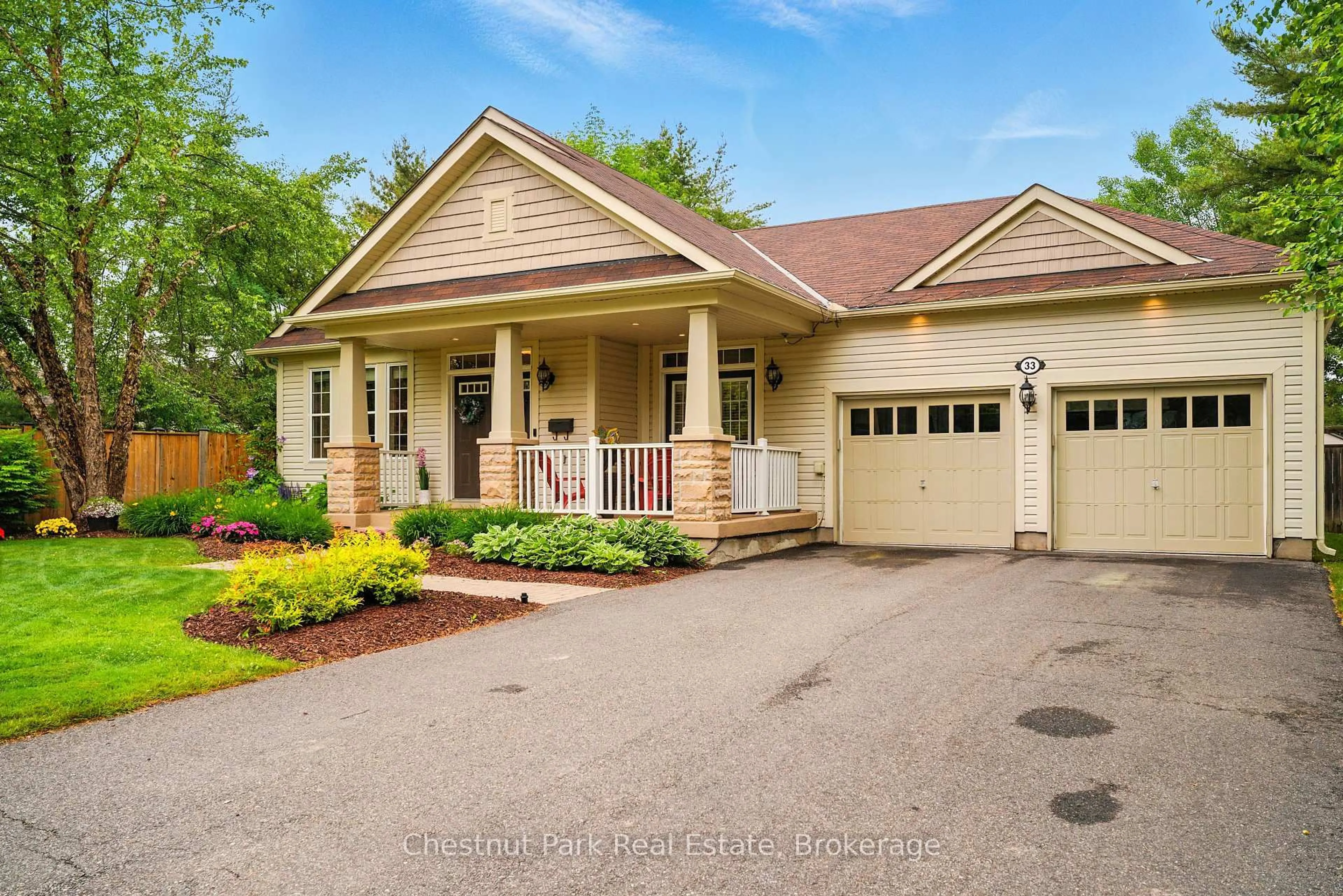 Home with vinyl exterior material, street for 33 Clearbrook Tr, Bracebridge Ontario P1L 0A3