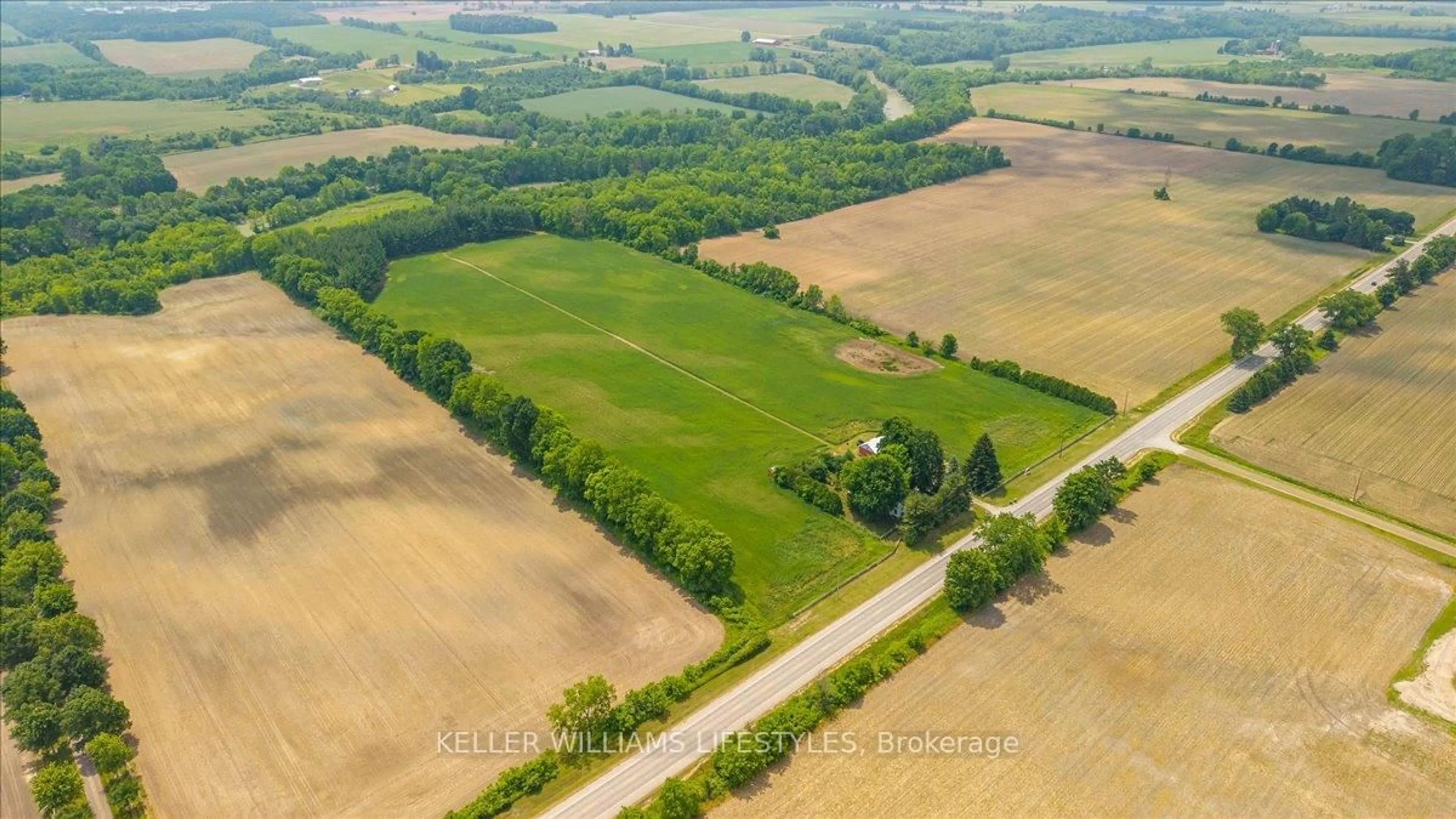 A pic from outside/outdoor area/front of a property/back of a property/a pic from drone, unknown for 837 Longwoods Rd, Southwest Middlesex Ontario N0L 1Z0