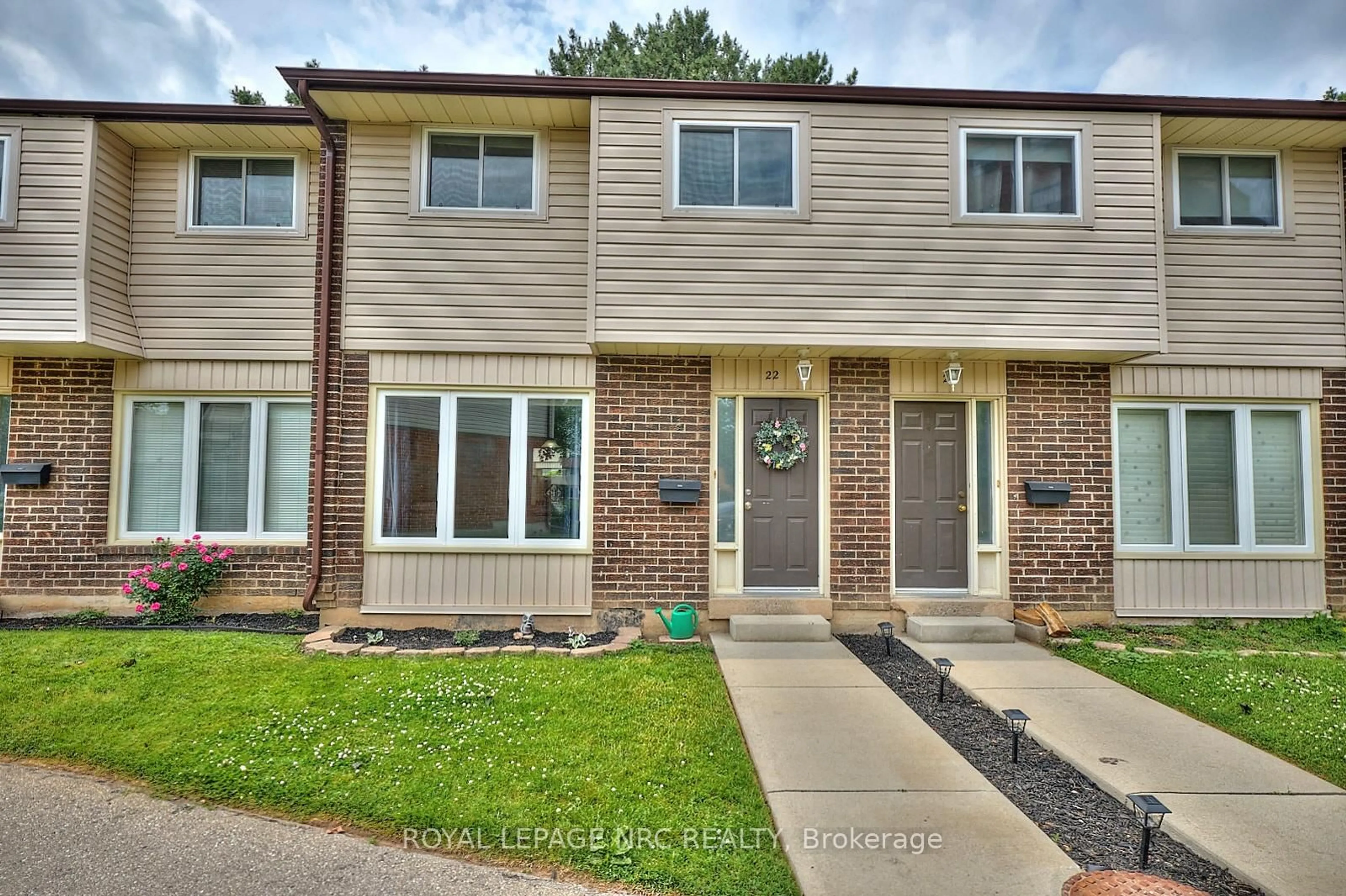 Home with brick exterior material, street for 2 WEIDEN St #22, St. Catharines Ontario L2M 6W5