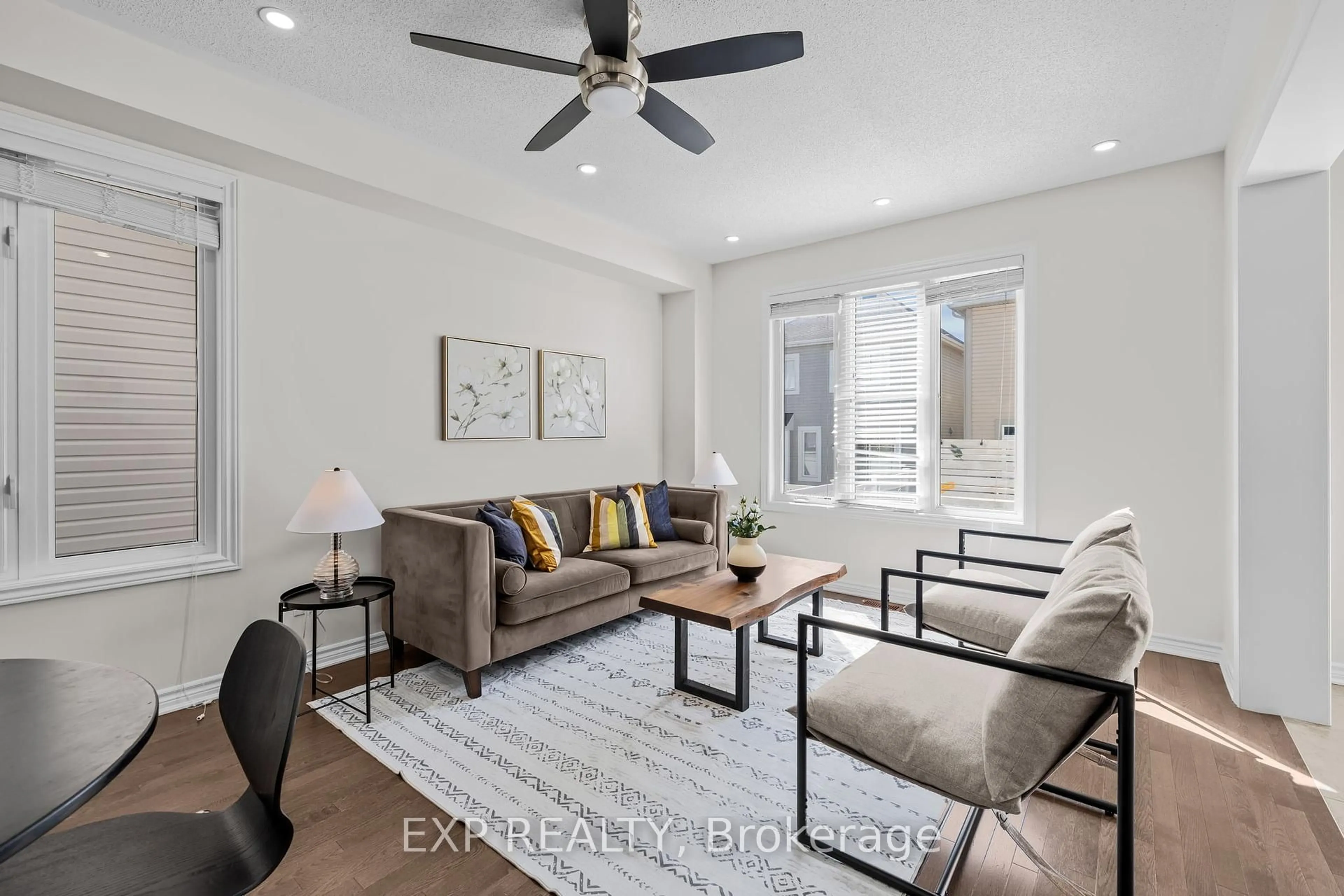 Living room with furniture, unknown for 255 Rivertree St, Ottawa Ontario K2M 0J6