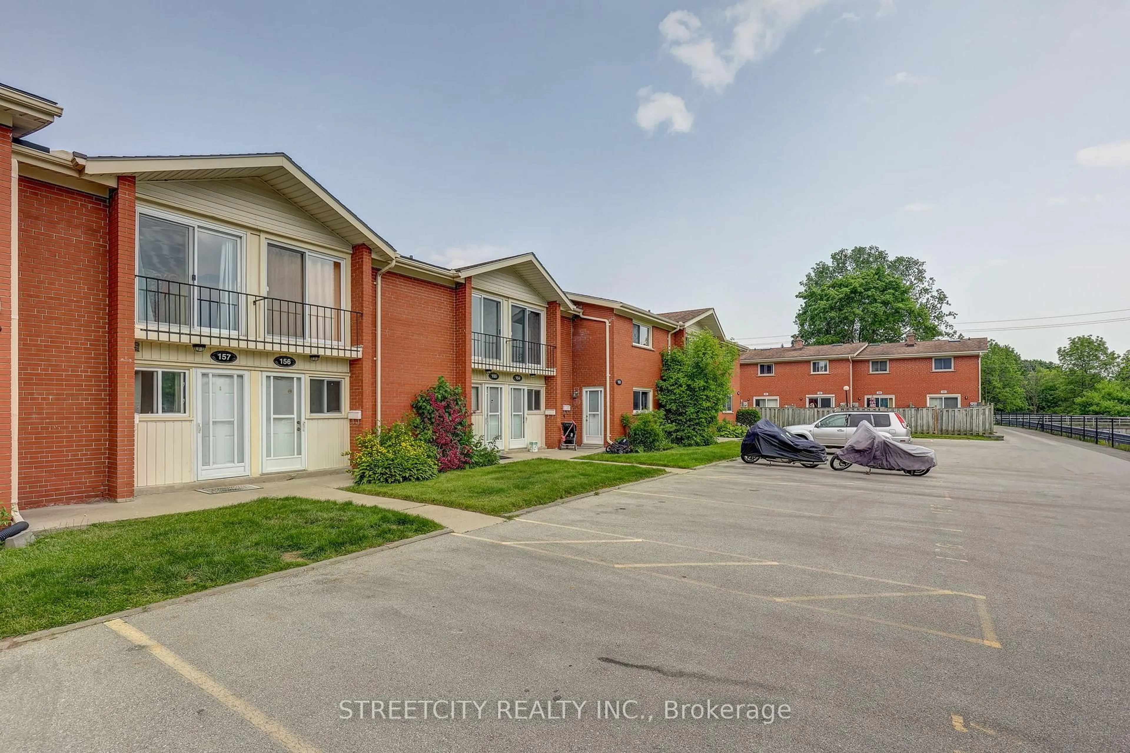 Unknown for 1090 Kipps Lane #157, London East Ontario N5Y 1V4