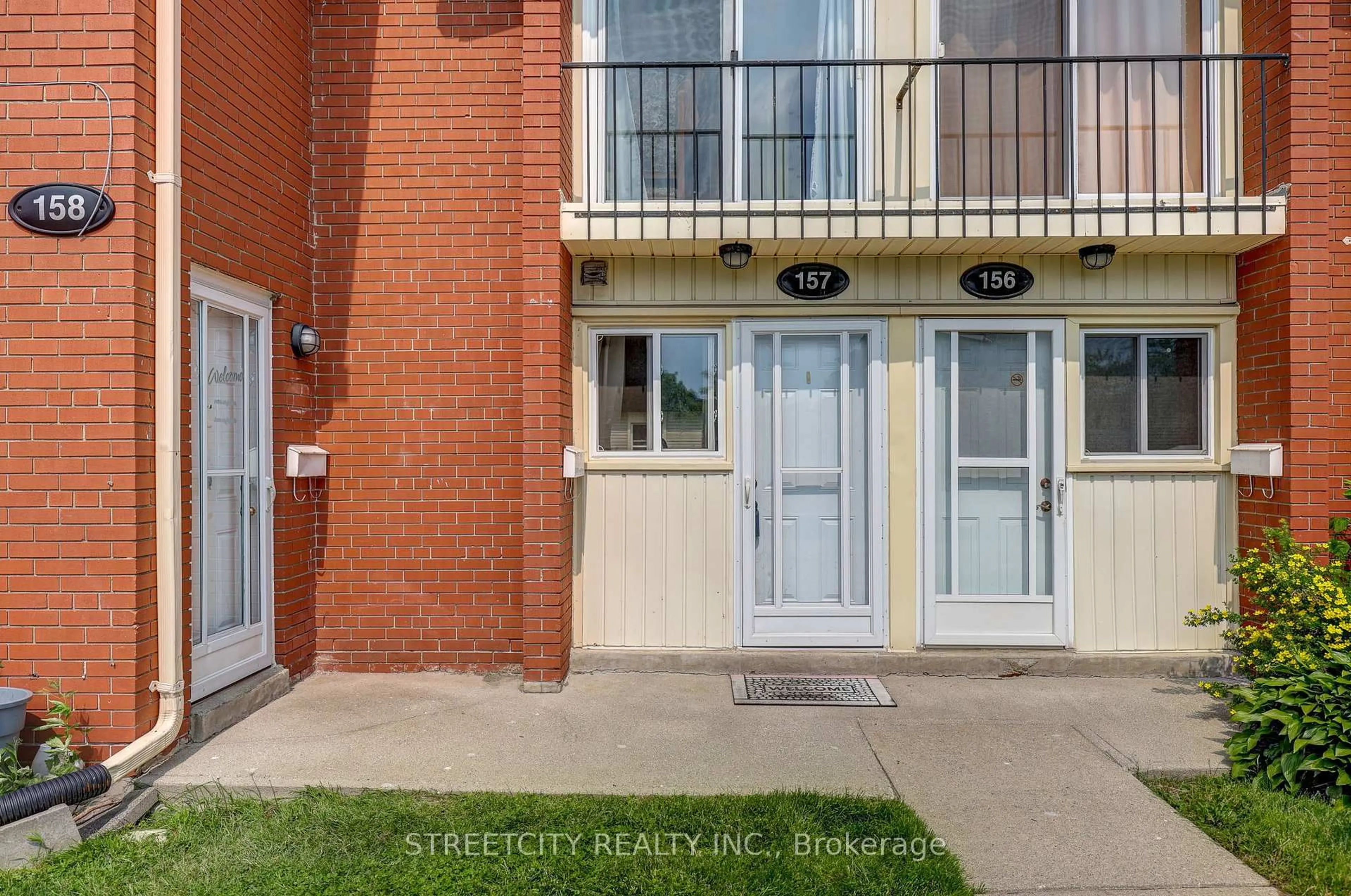Unknown for 1090 Kipps Lane #157, London East Ontario N5Y 1V4