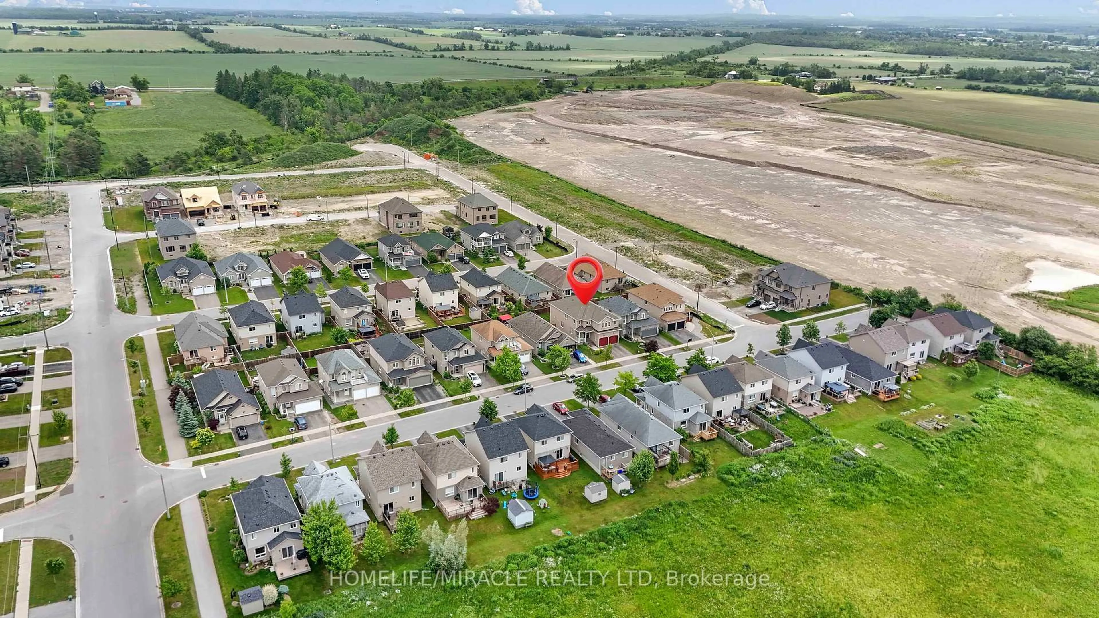 A pic from outside/outdoor area/front of a property/back of a property/a pic from drone, street for 54 Truax St, Kawartha Lakes Ontario K9V 0E3