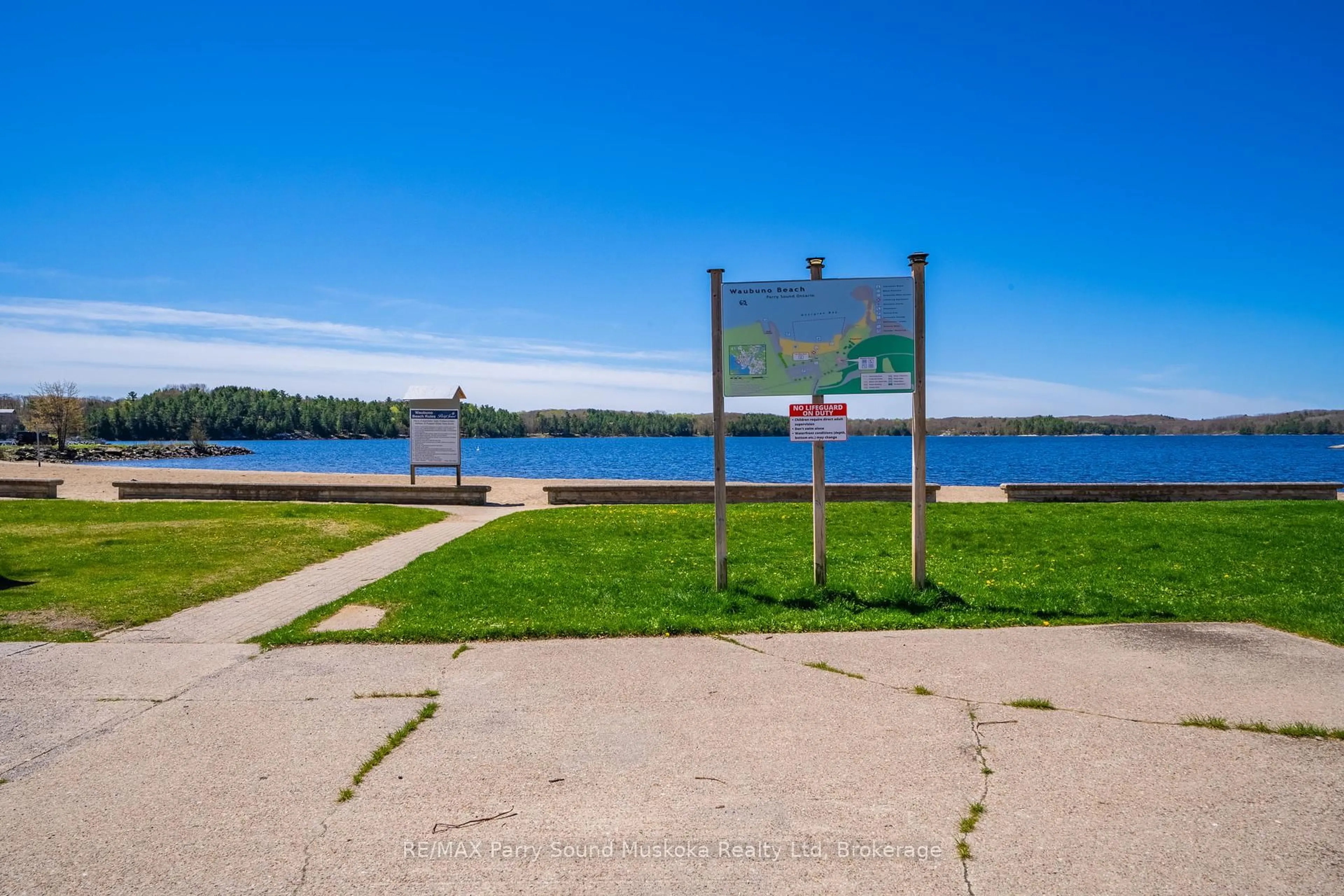 Patio, water/lake/river/ocean view for 21 Prospect St #10, Parry Sound Ontario P2A 2B5