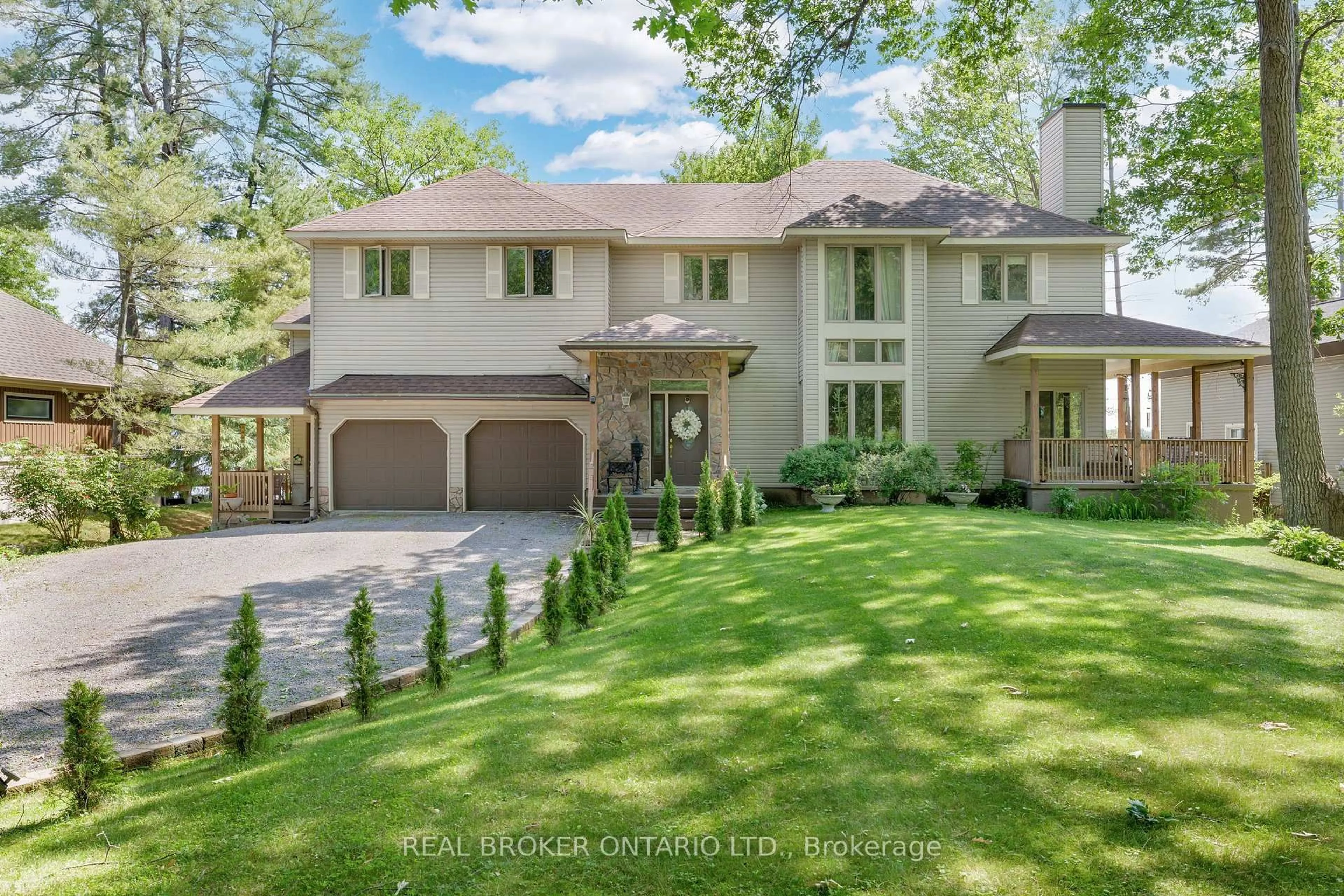 Home with brick exterior material, unknown for 164 Baillie Ave, Ottawa Ontario K0A 3M0