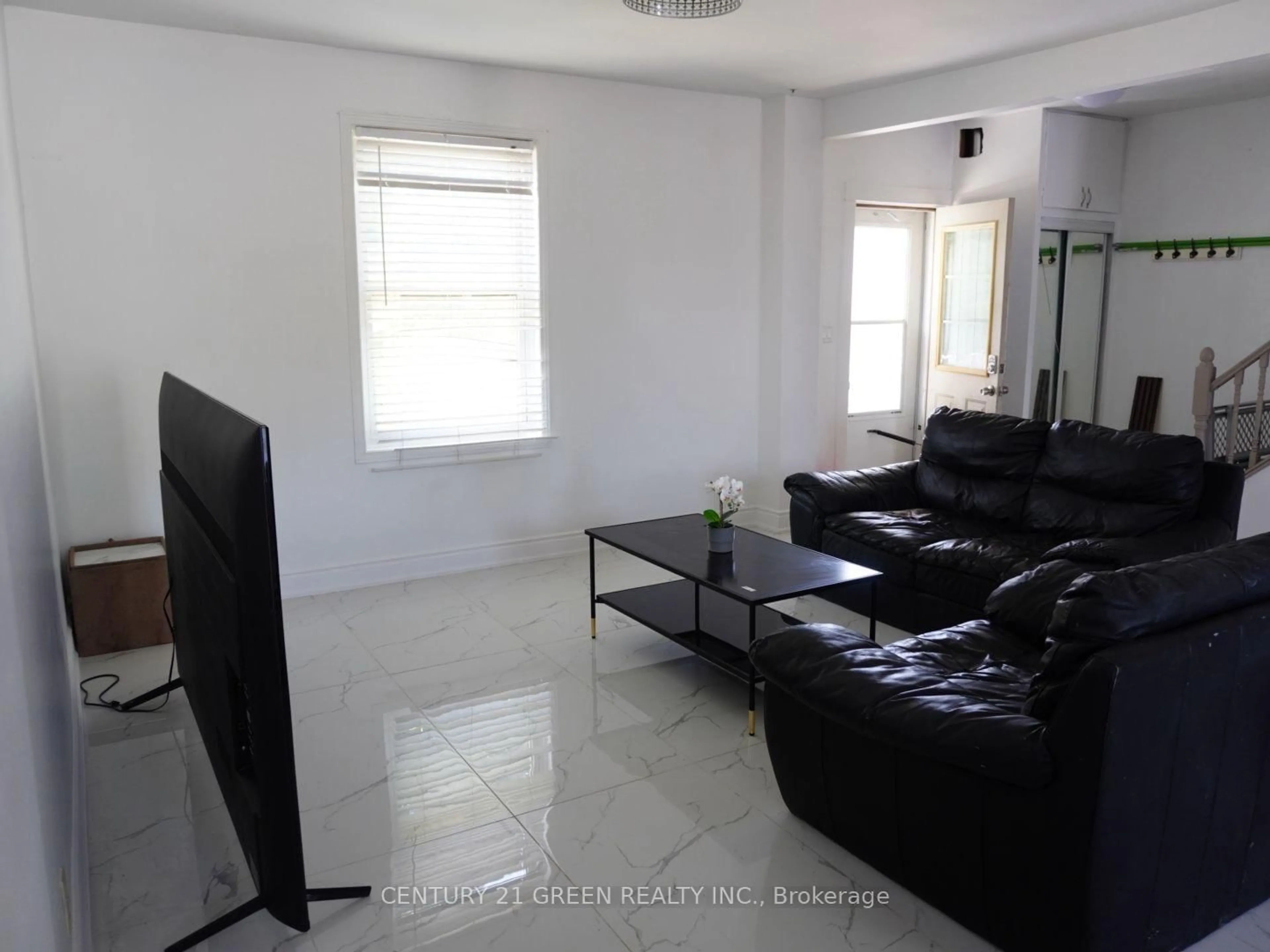 Living room with furniture, floor is not visible for 43 Dalkeith Ave, Hamilton Ontario L8L 3J3