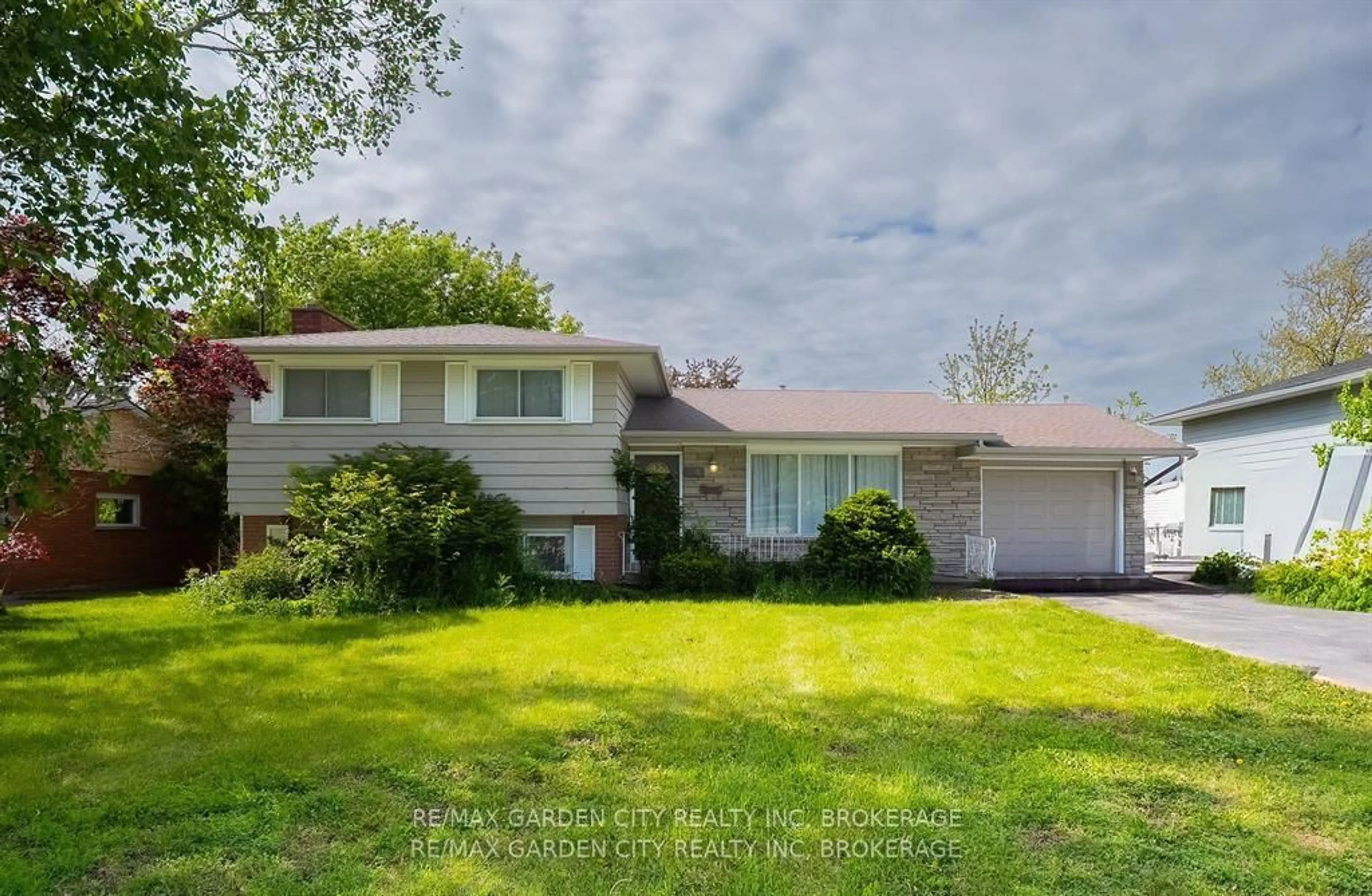 Unknown for 180 St. Davids Rd, St. Catharines Ontario L2T 1R3