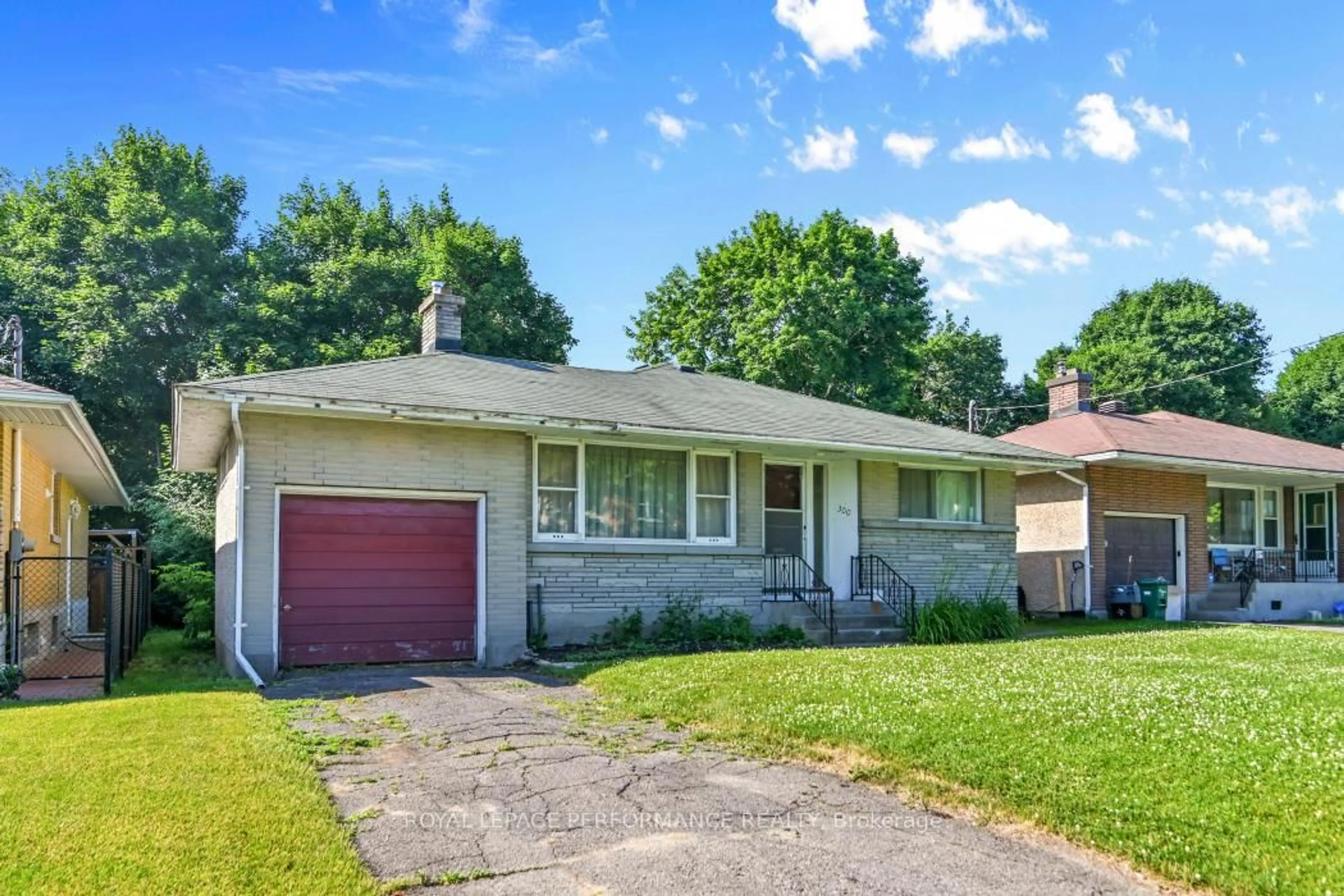 Unknown for 300 Parnell Ave, Ottawa Ontario K1Z 5J8
