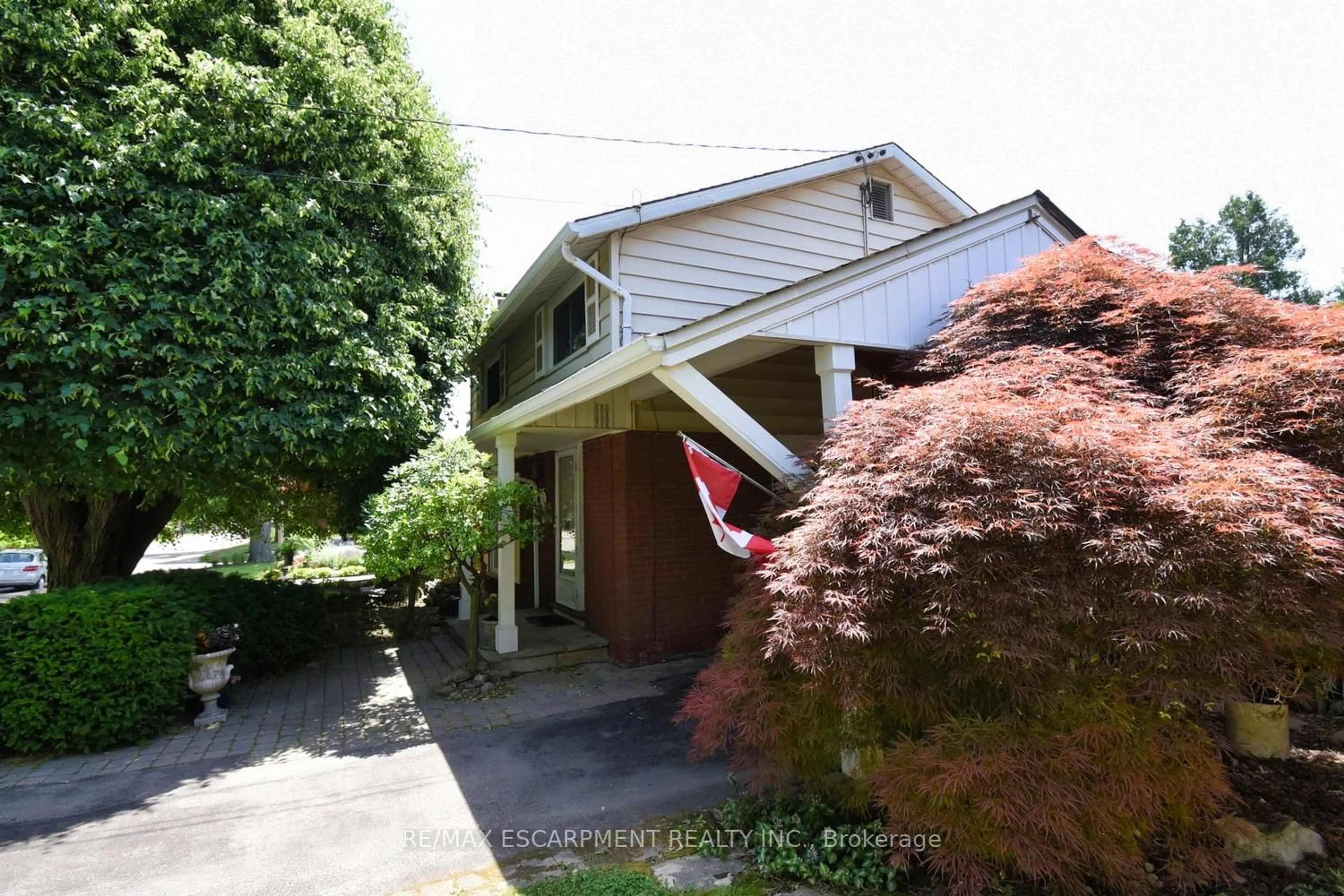 Unknown for 665 Bendamere Ave, Hamilton Ontario L9C 1R7