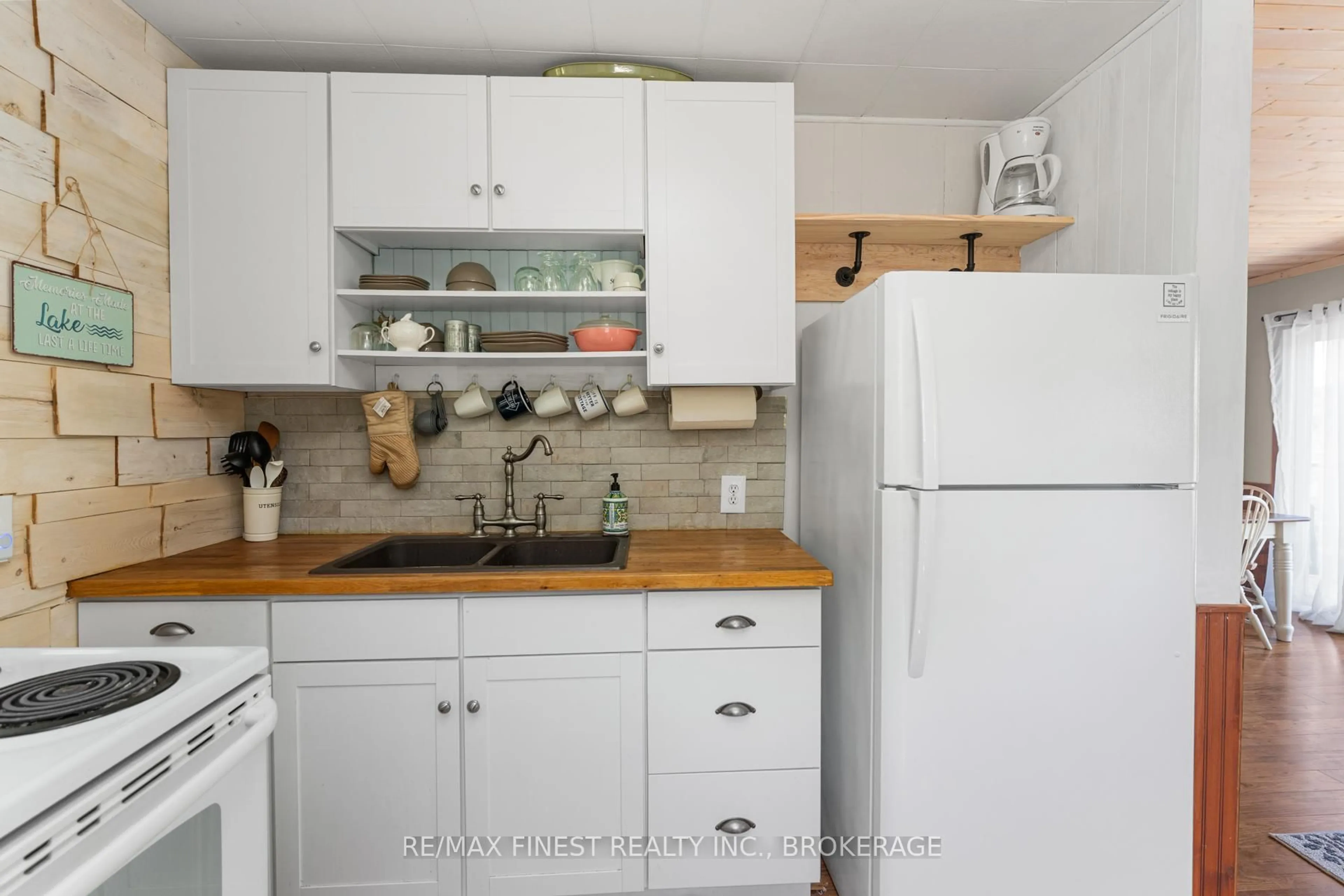 Standard kitchen, unknown for 59 Oak Haven Lane, Tichborne Ontario K0H 2V0