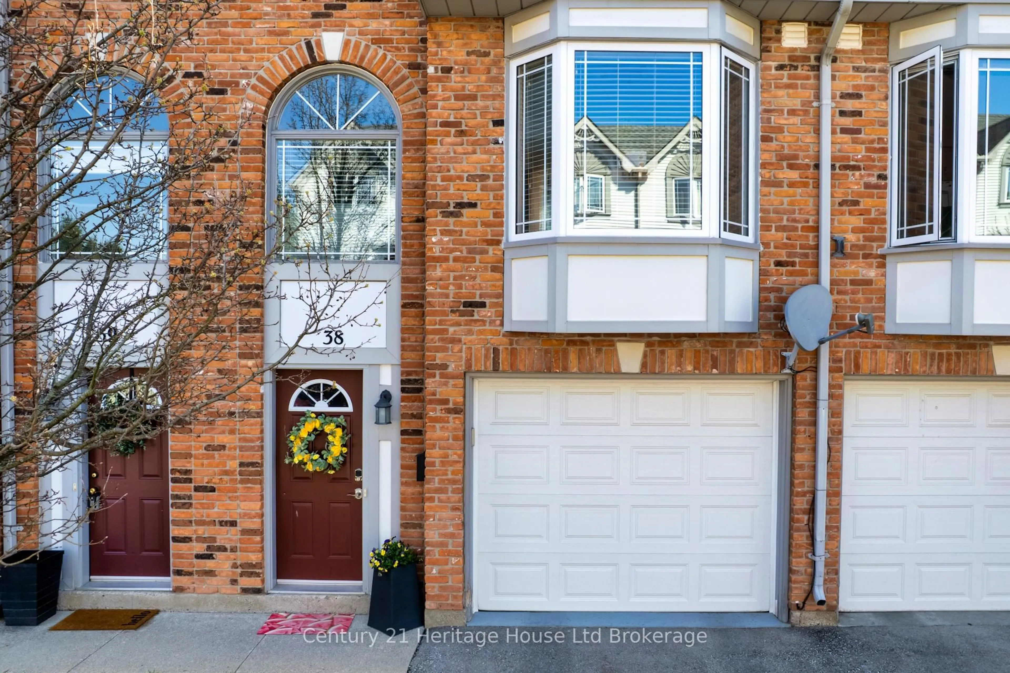 Home with brick exterior material, street for 46 Conestoga Rd #38, Woodstock Ontario N4T 1S4