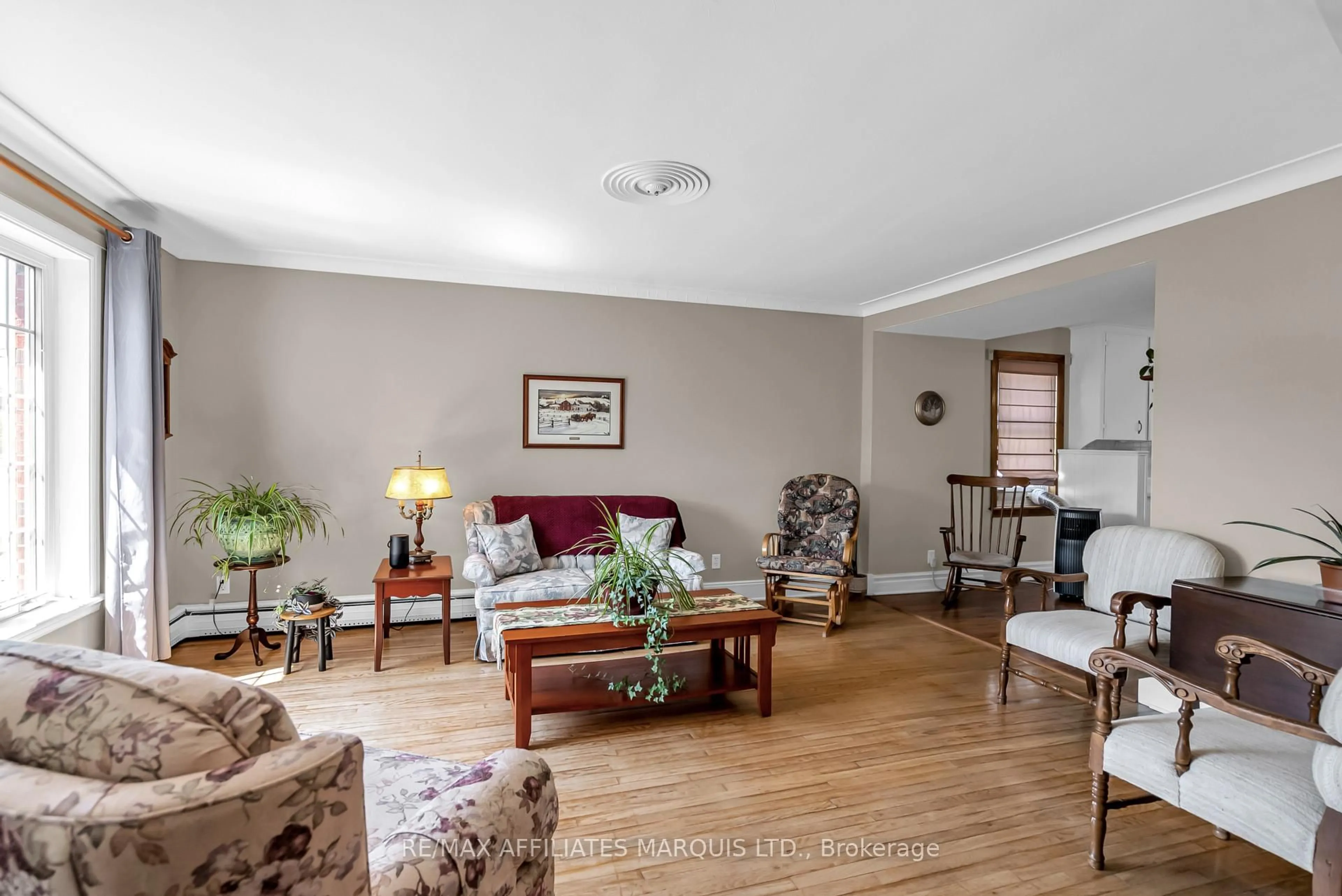 Living room with furniture, unknown for 15-15A Christy St, Cornwall Ontario K6H 3B9