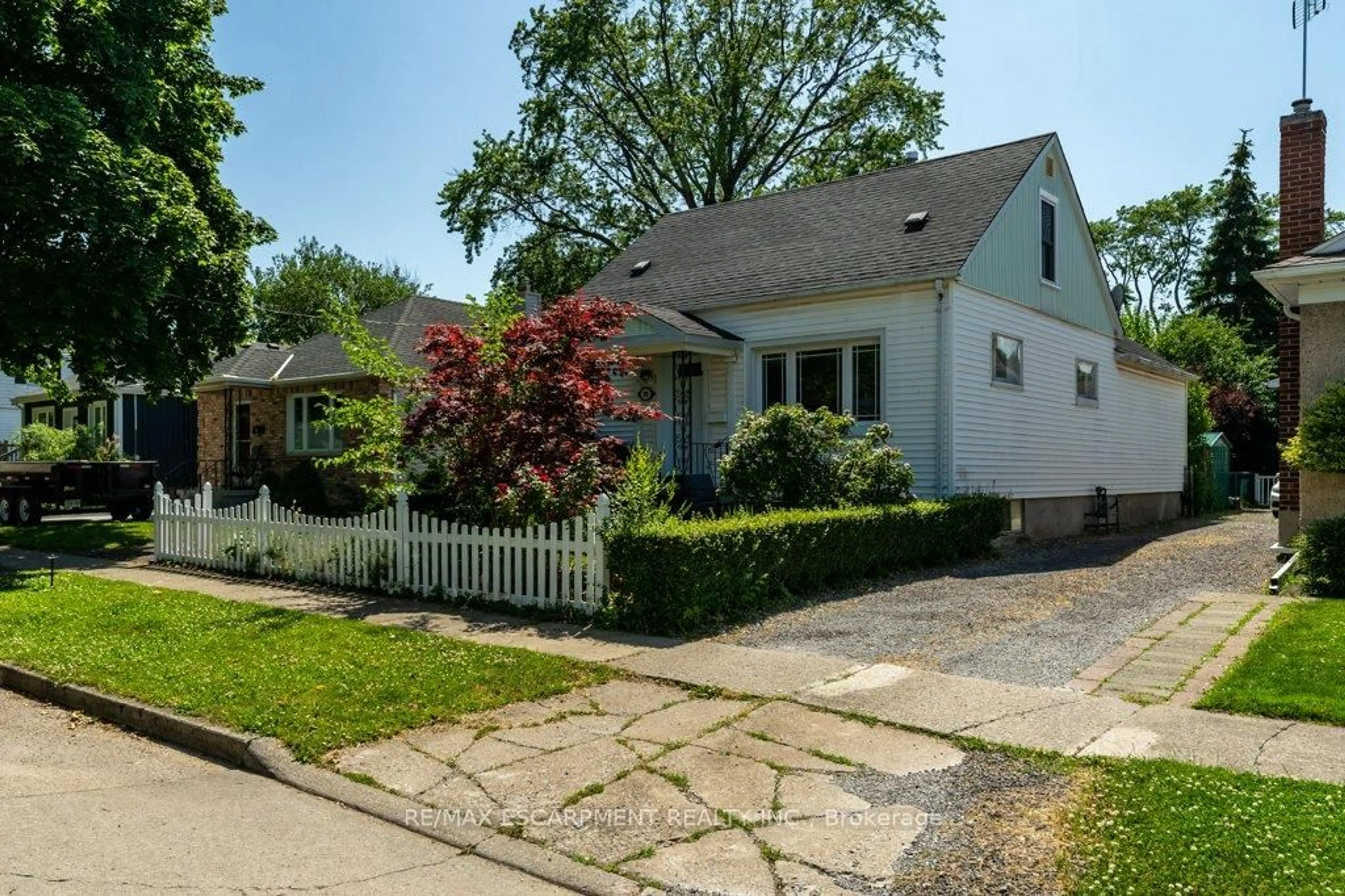 Unknown for 19 Columbia St, St. Catharines Ontario L2R 5H5