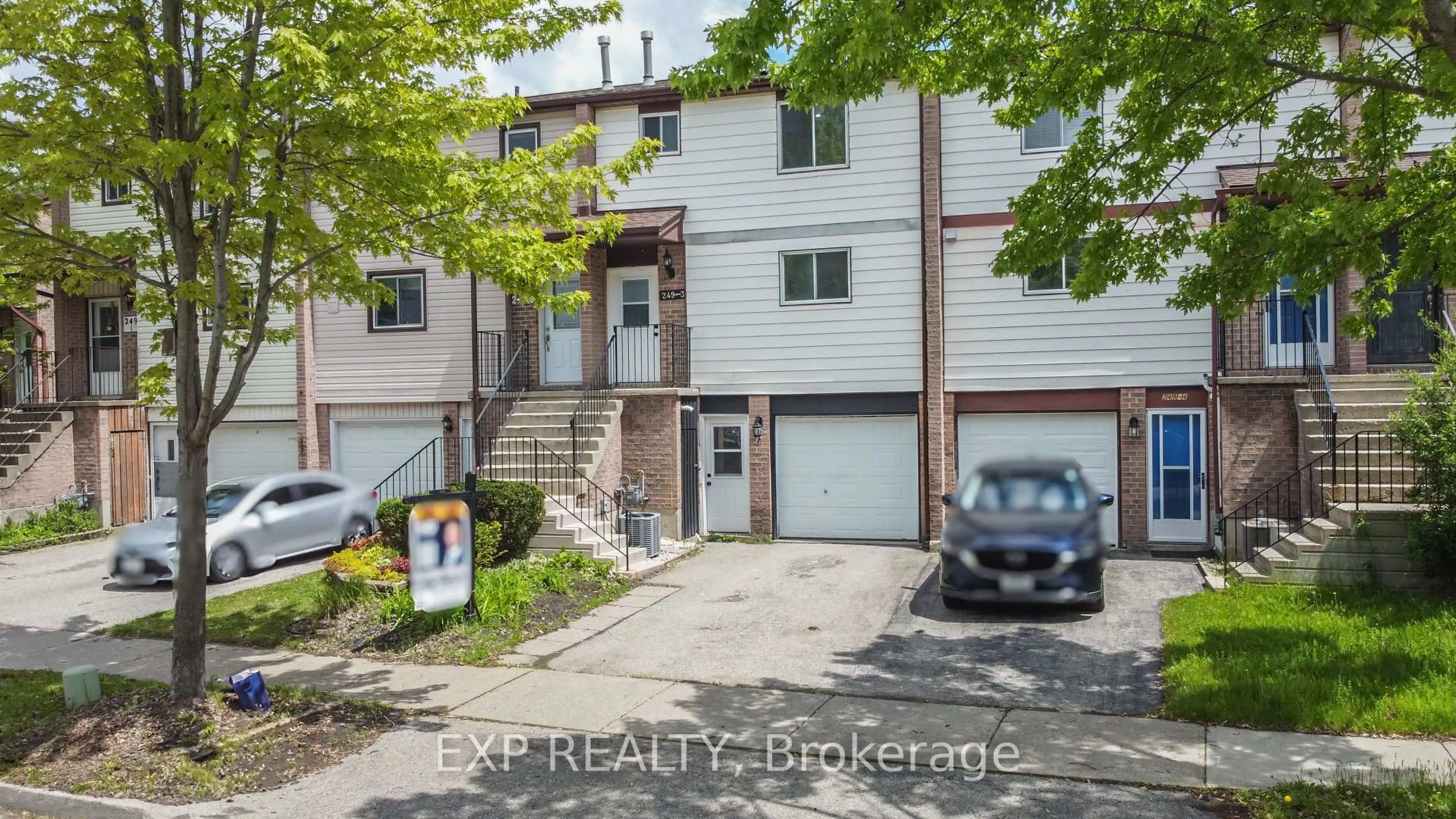 Unknown for 249 Camelot Crt #3, Waterloo Ontario N2K 3G5