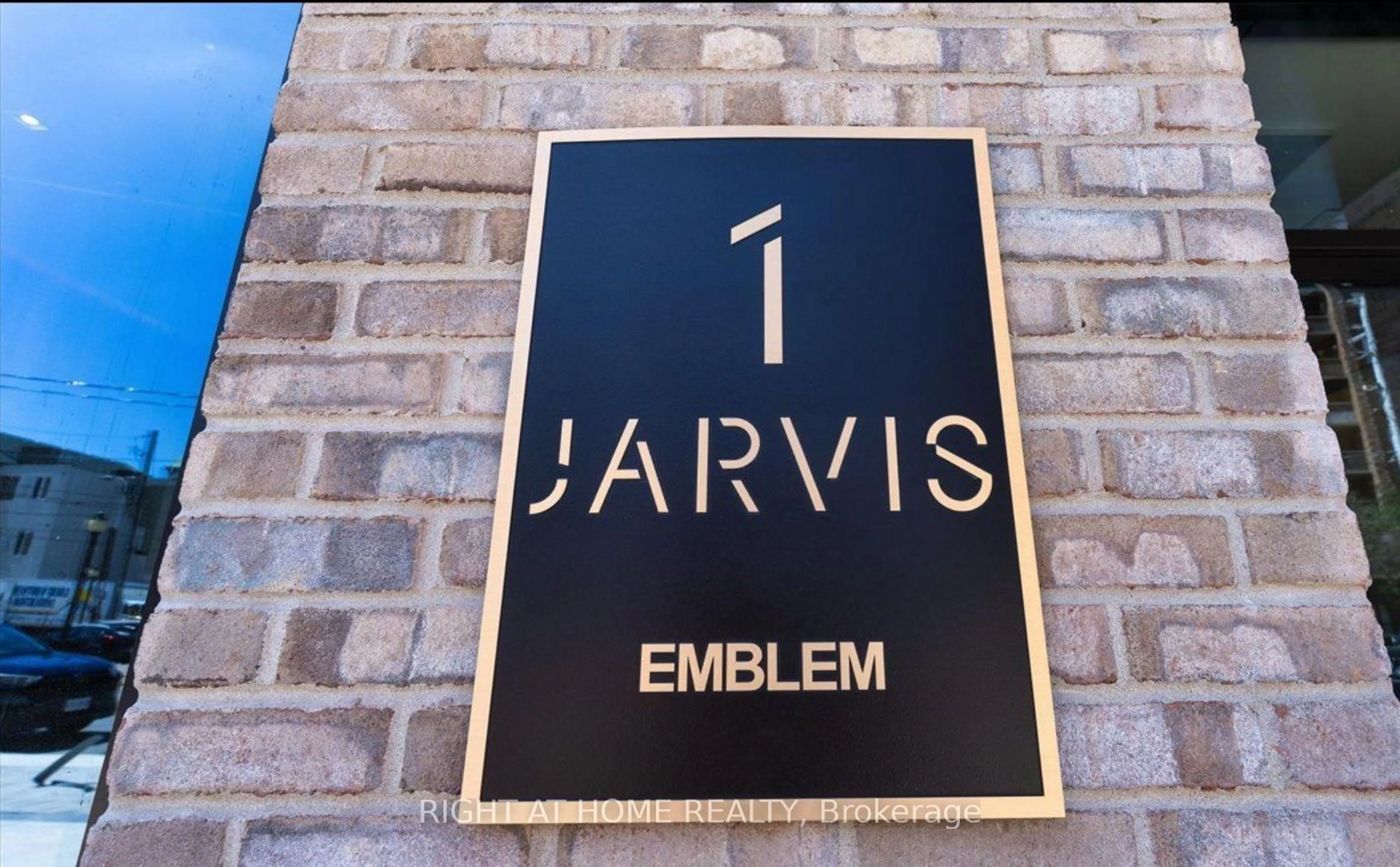 Lobby for 1 Jarvis St #1512, Hamilton Ontario L8R 3J2