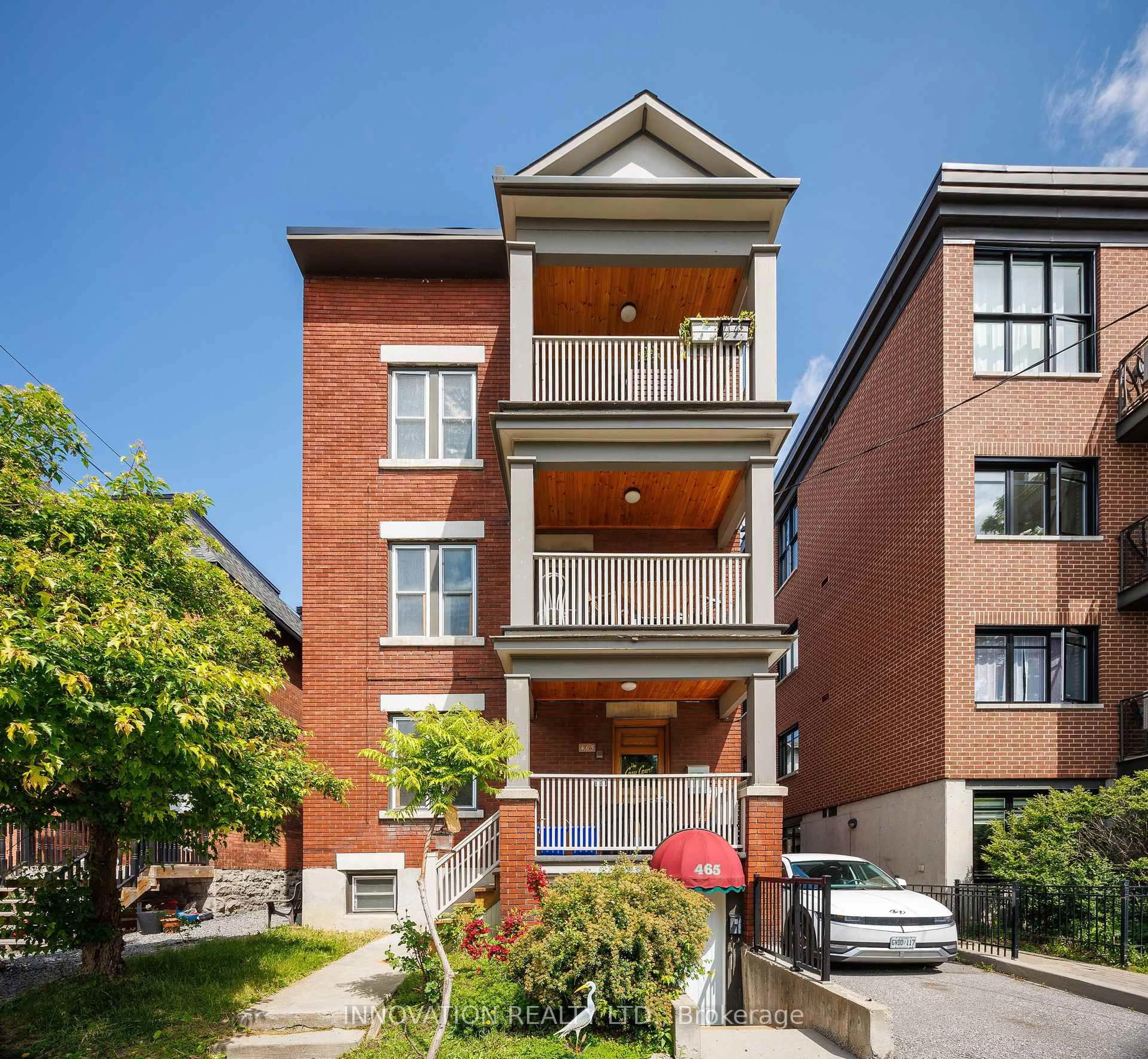 Home with brick exterior material, building for 465 Mcleod St, Ottawa Ontario K1R 5P5
