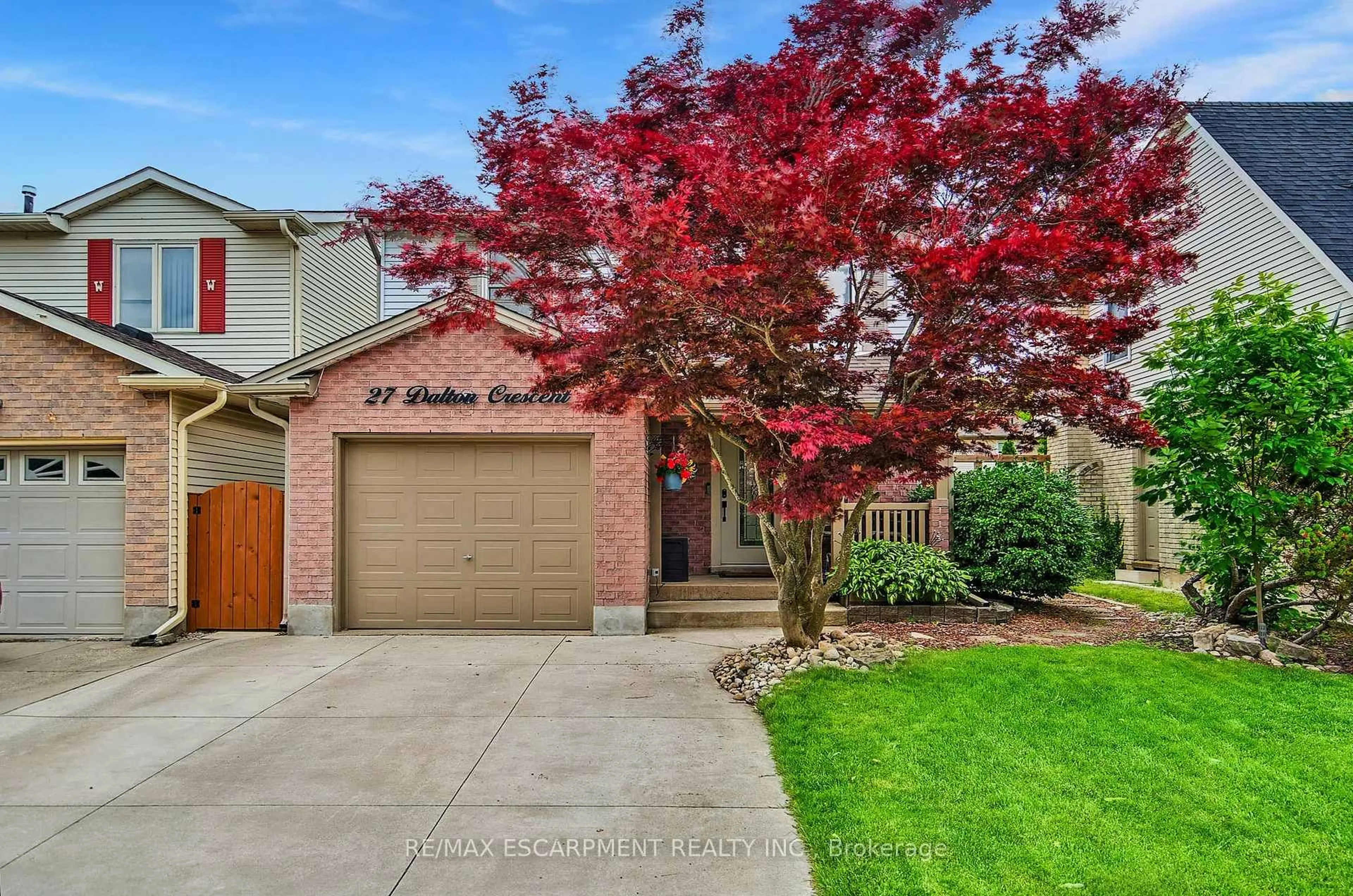 Unknown for 27 Dalton Cres, Hamilton Ontario L8J 1Z6