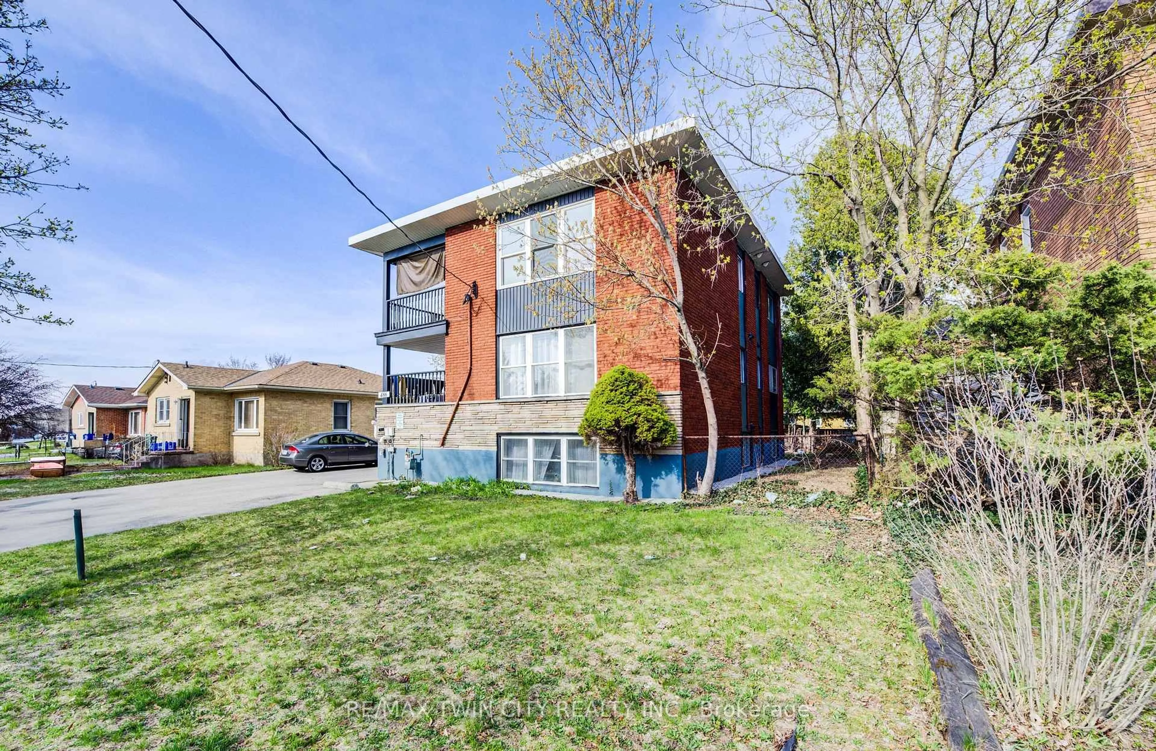 Unknown for 486 Highland Rd, Kitchener Ontario N2M 3W7