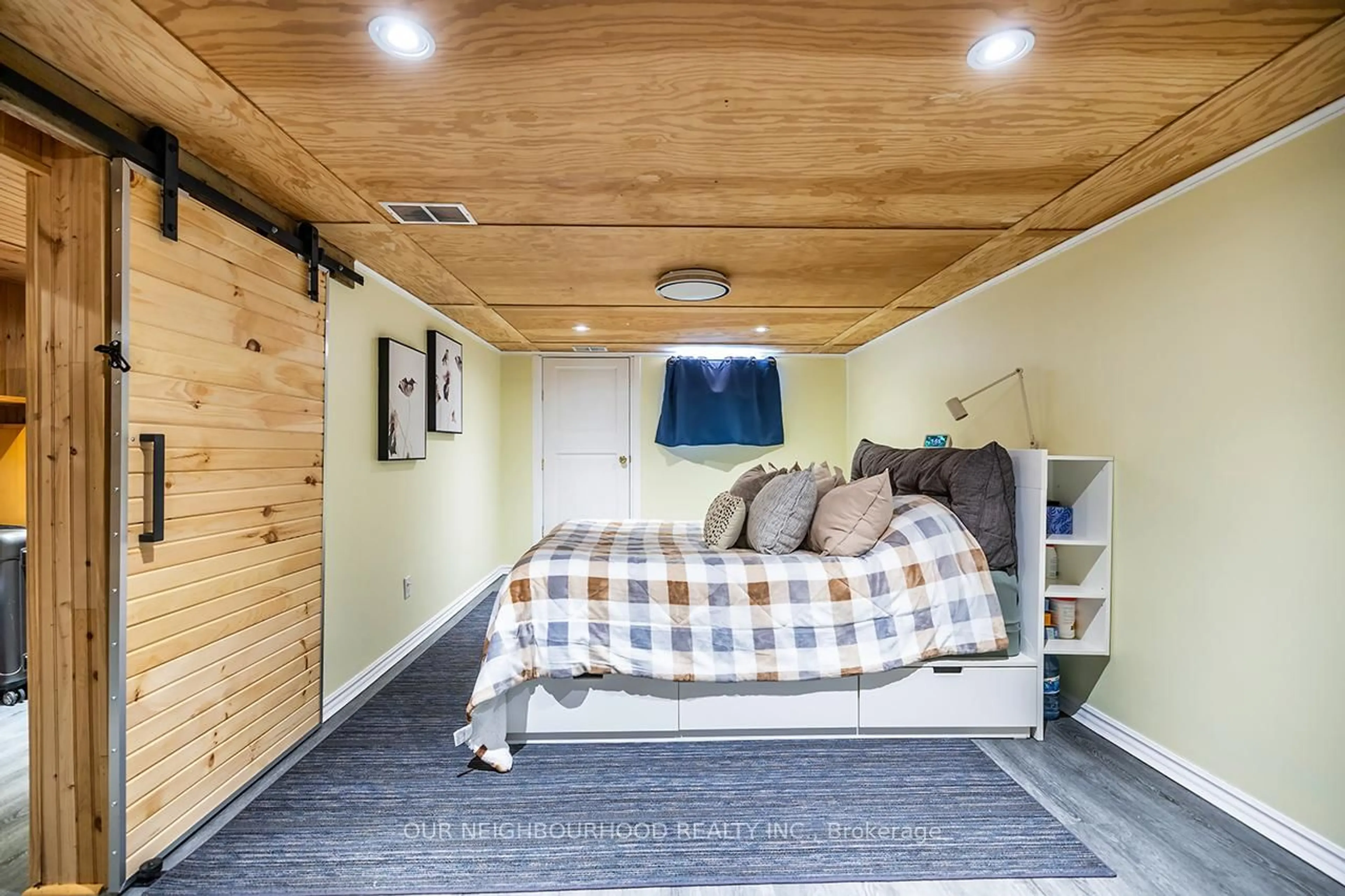 Bedroom with bed, unknown for 2656 COUNTY ROAD 40, Quinte West Ontario K0K 3M0