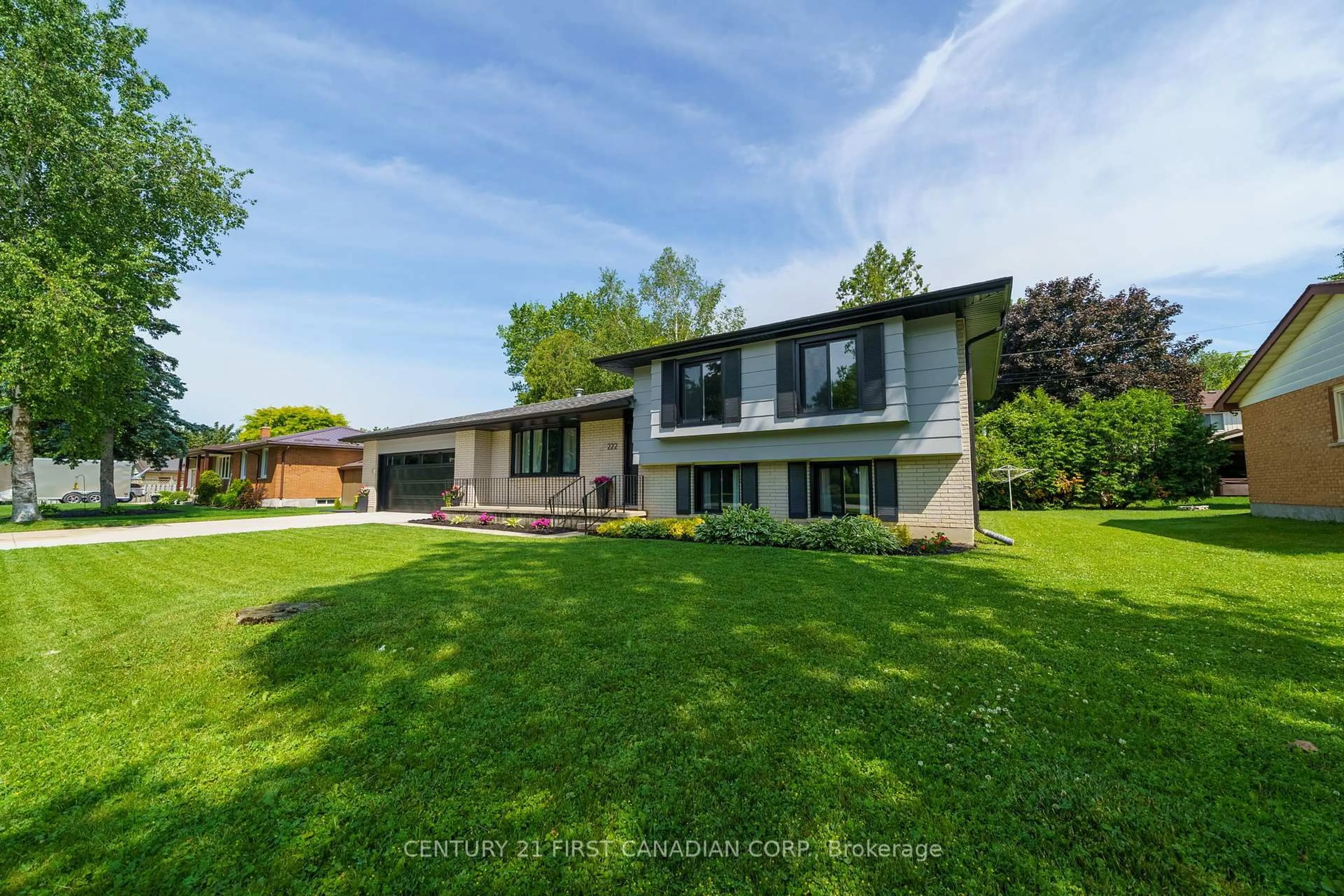 Unknown for 222 CHURCHILL Dr, South Huron Ontario N0M 1S1