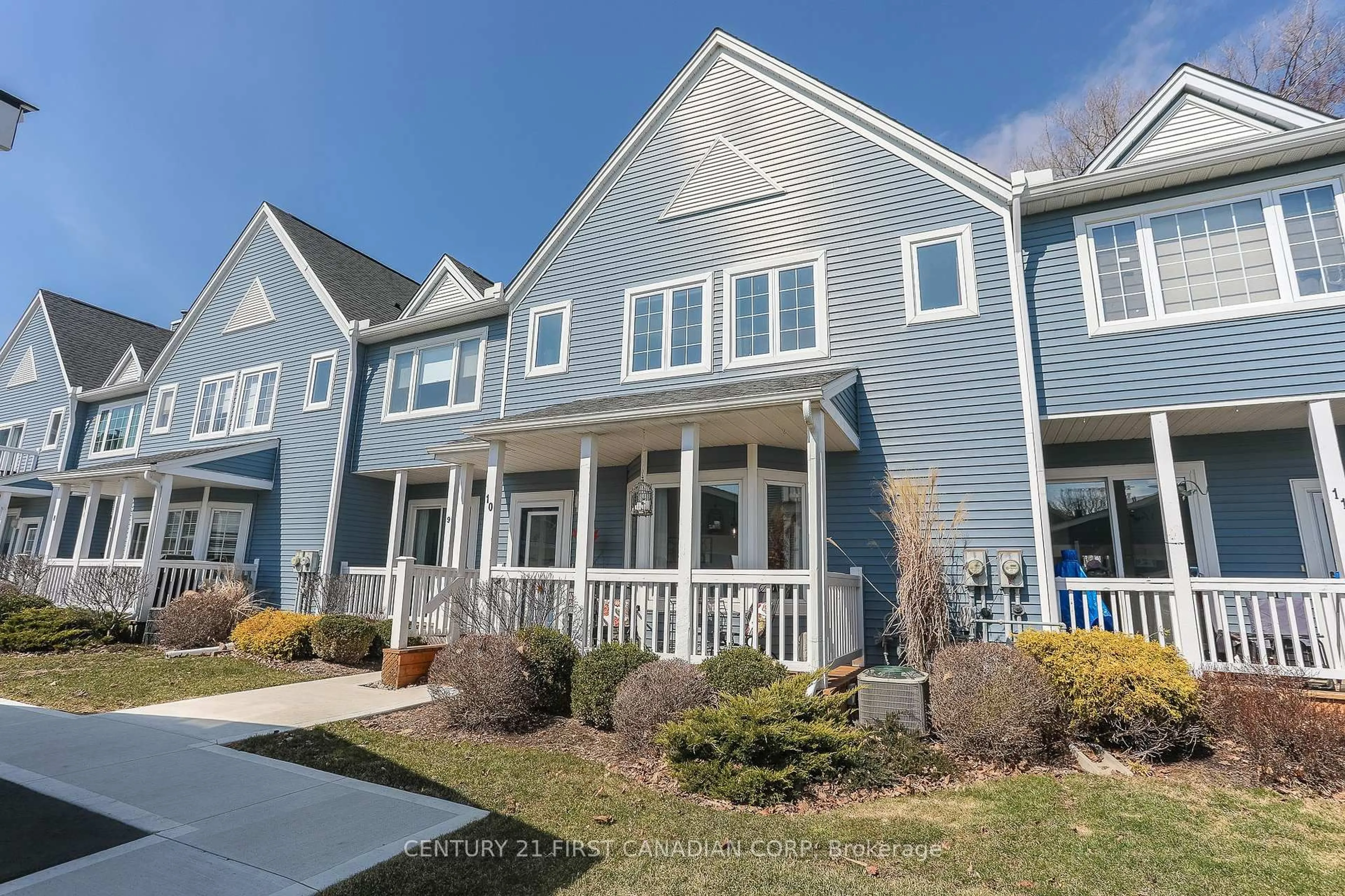 Home with vinyl exterior material, street for 374 Front St #10, Central Elgin Ontario N5L 1E9