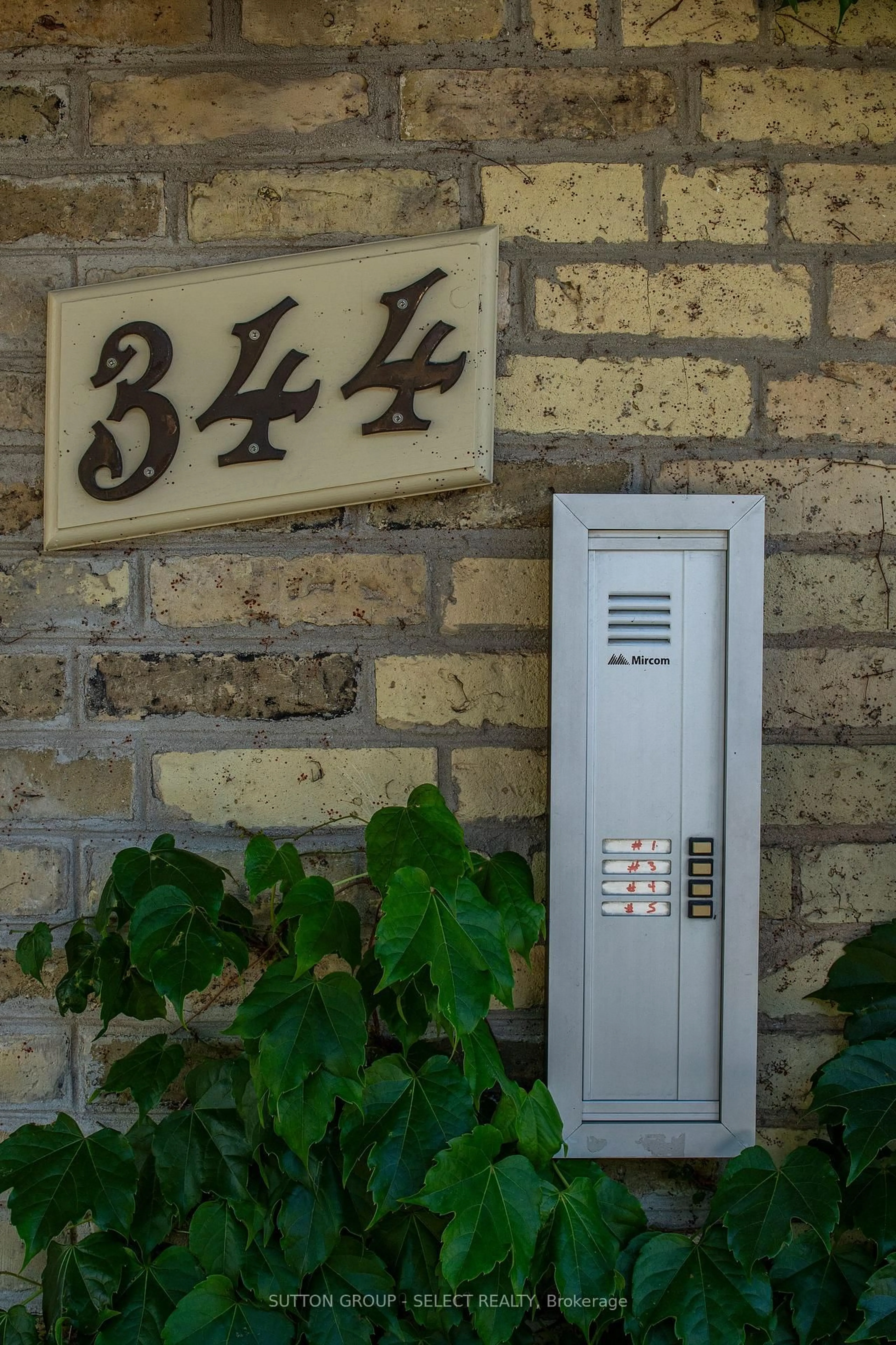 Unknown for 344 Harvard St, London East Ontario N6A 1R7