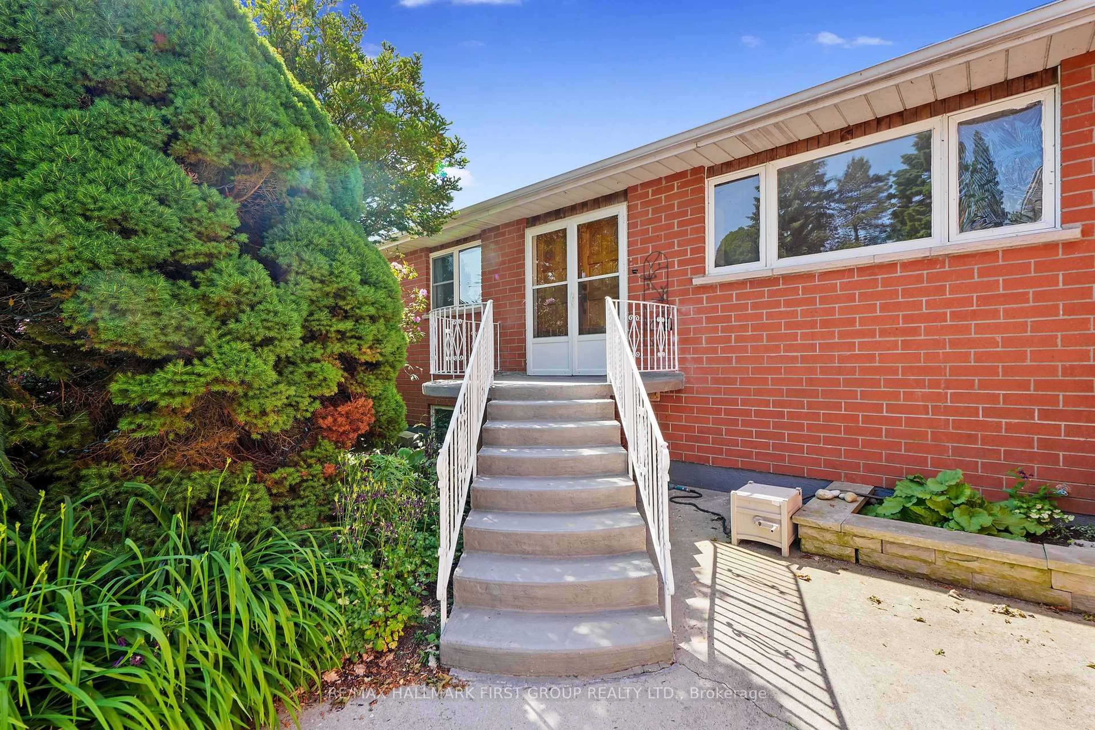 Home with brick exterior material, street for 157 North Shore Rd, Alnwick/Haldimand Ontario K0K 2G0