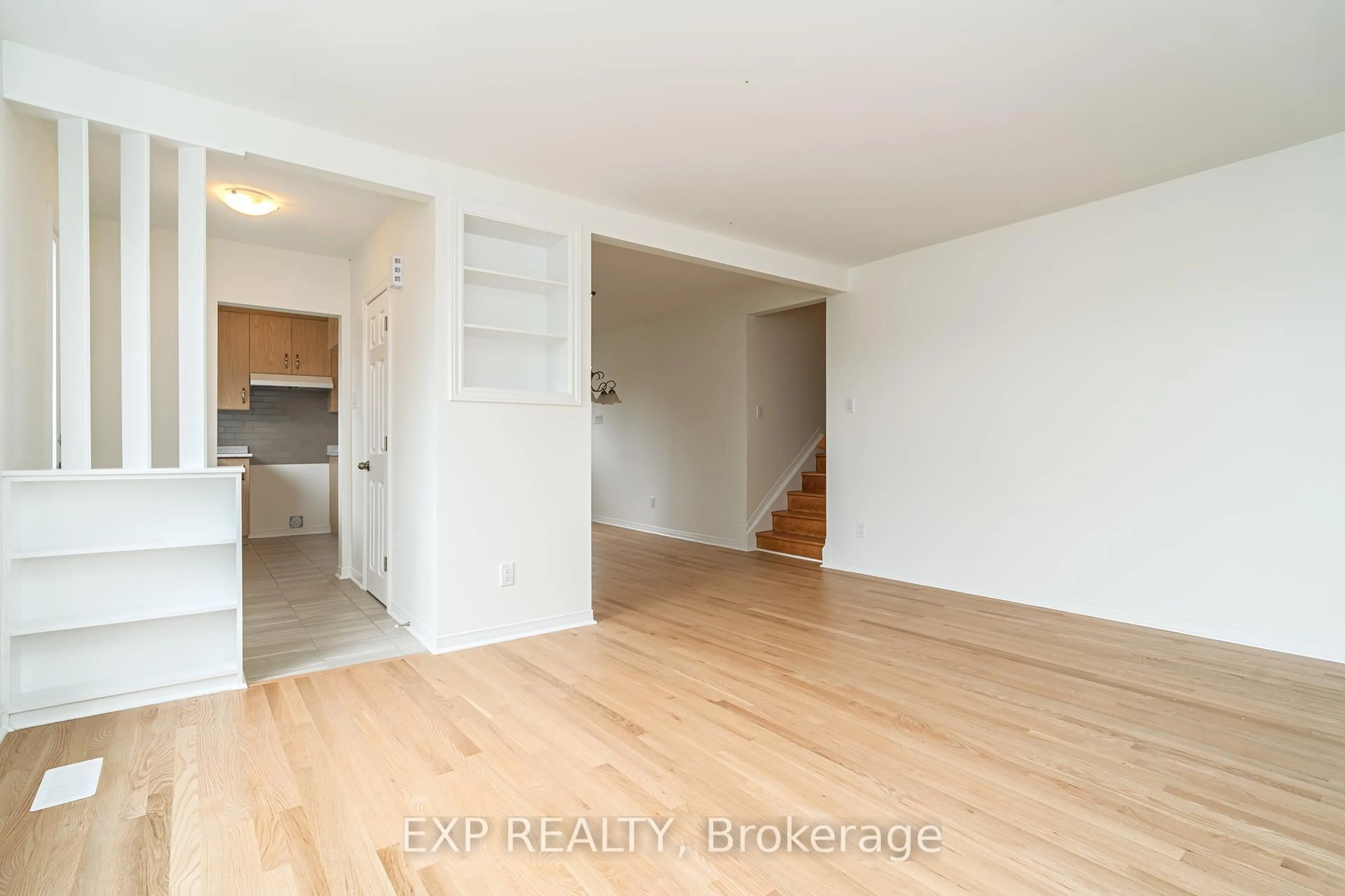 A pic of a room for 120 Knoxdale Rd, Ottawa Ontario K2G 1A7