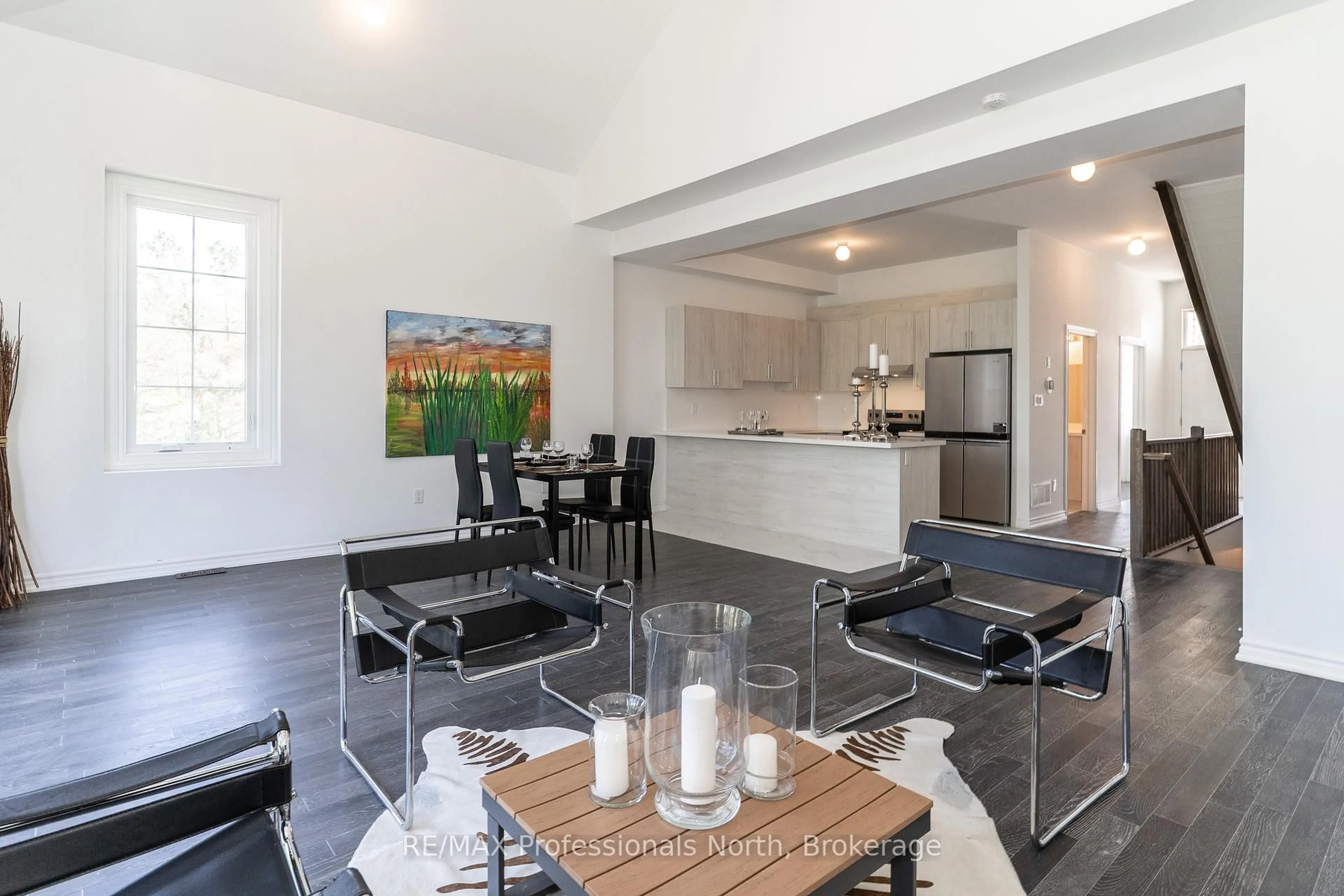 Open concept kitchen, unknown for 21 Turnberry Crt, Bracebridge Ontario P1L 0N5