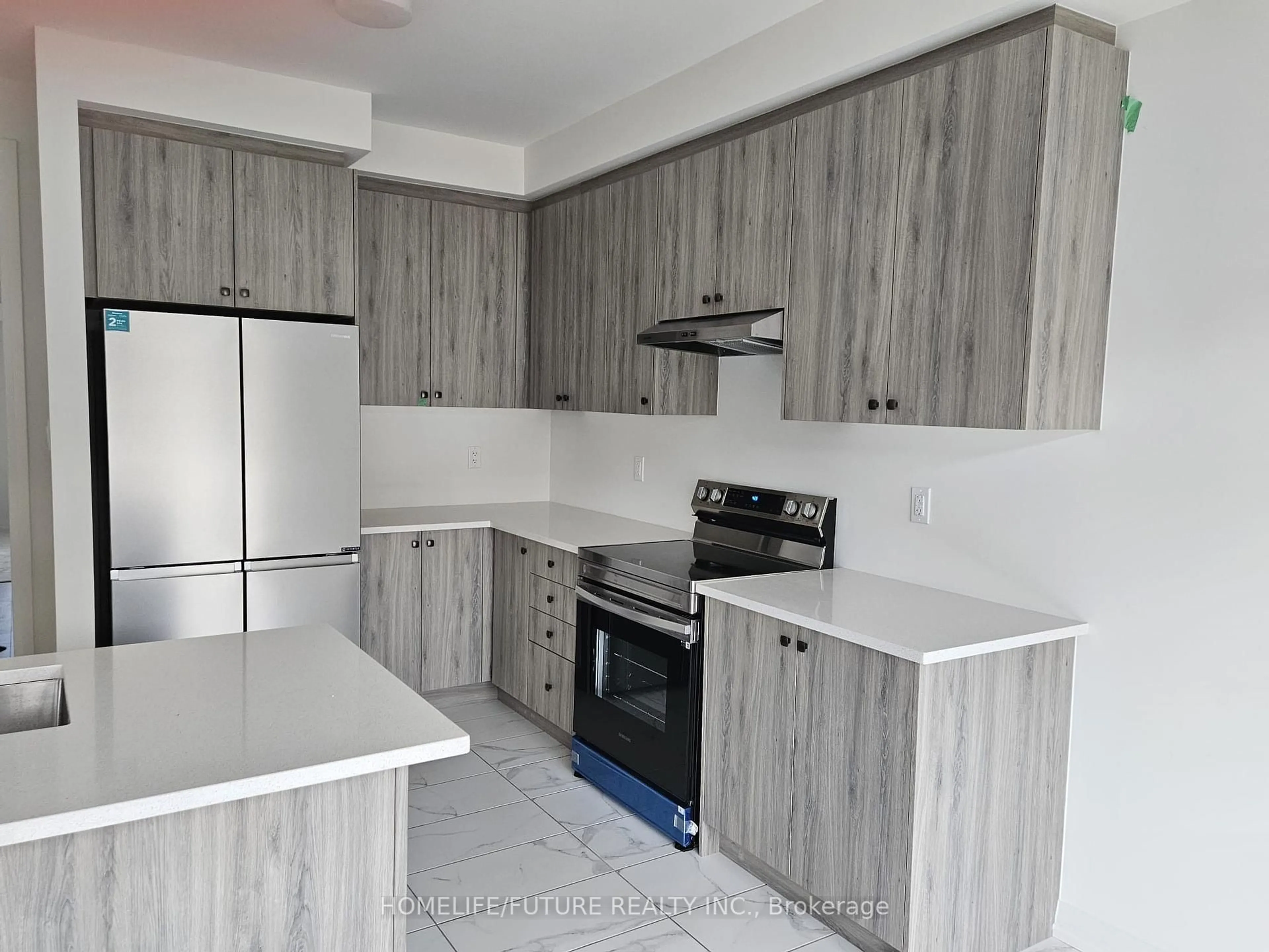 Standard kitchen, unknown for 1115 Denton Dr, Cobourg Ontario K9A 4A1