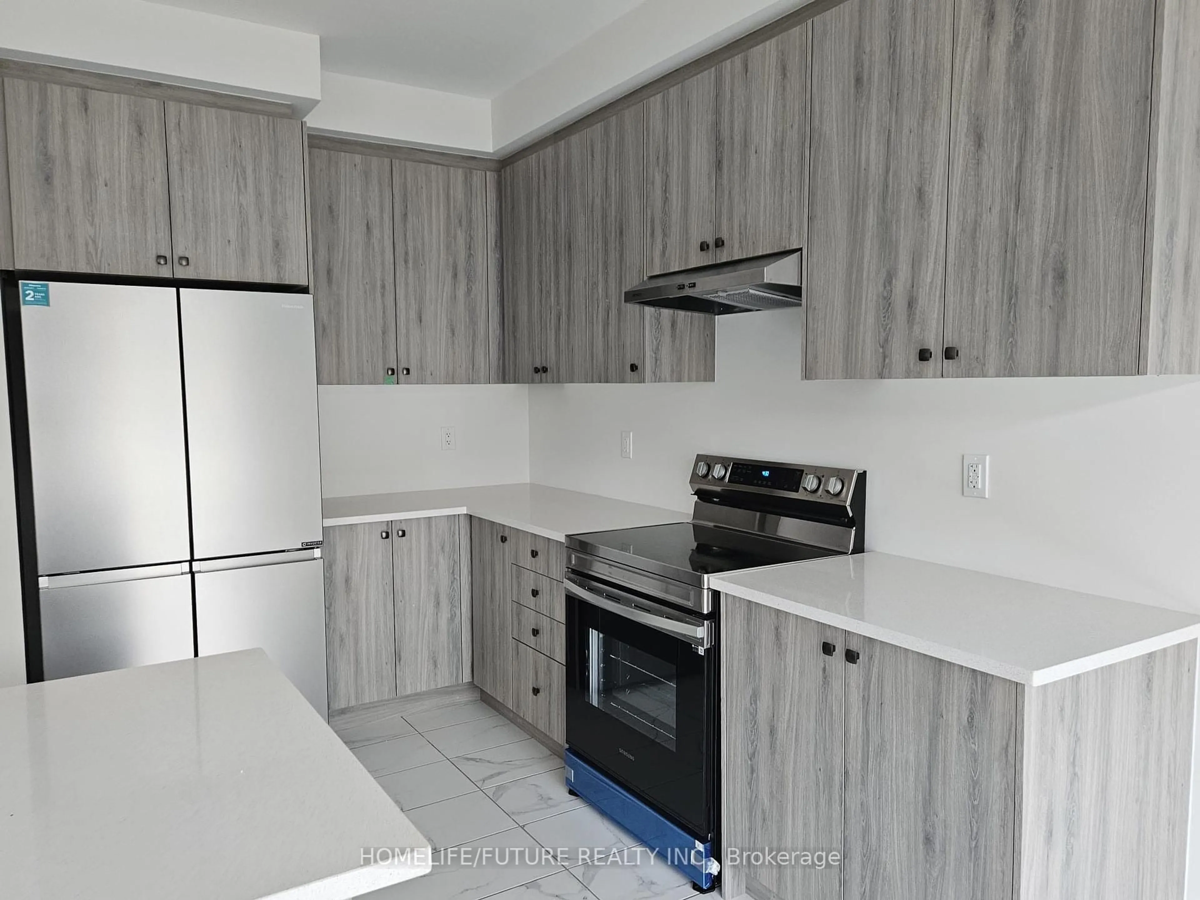 Standard kitchen, unknown for 1115 Denton Dr, Cobourg Ontario K9A 4A1